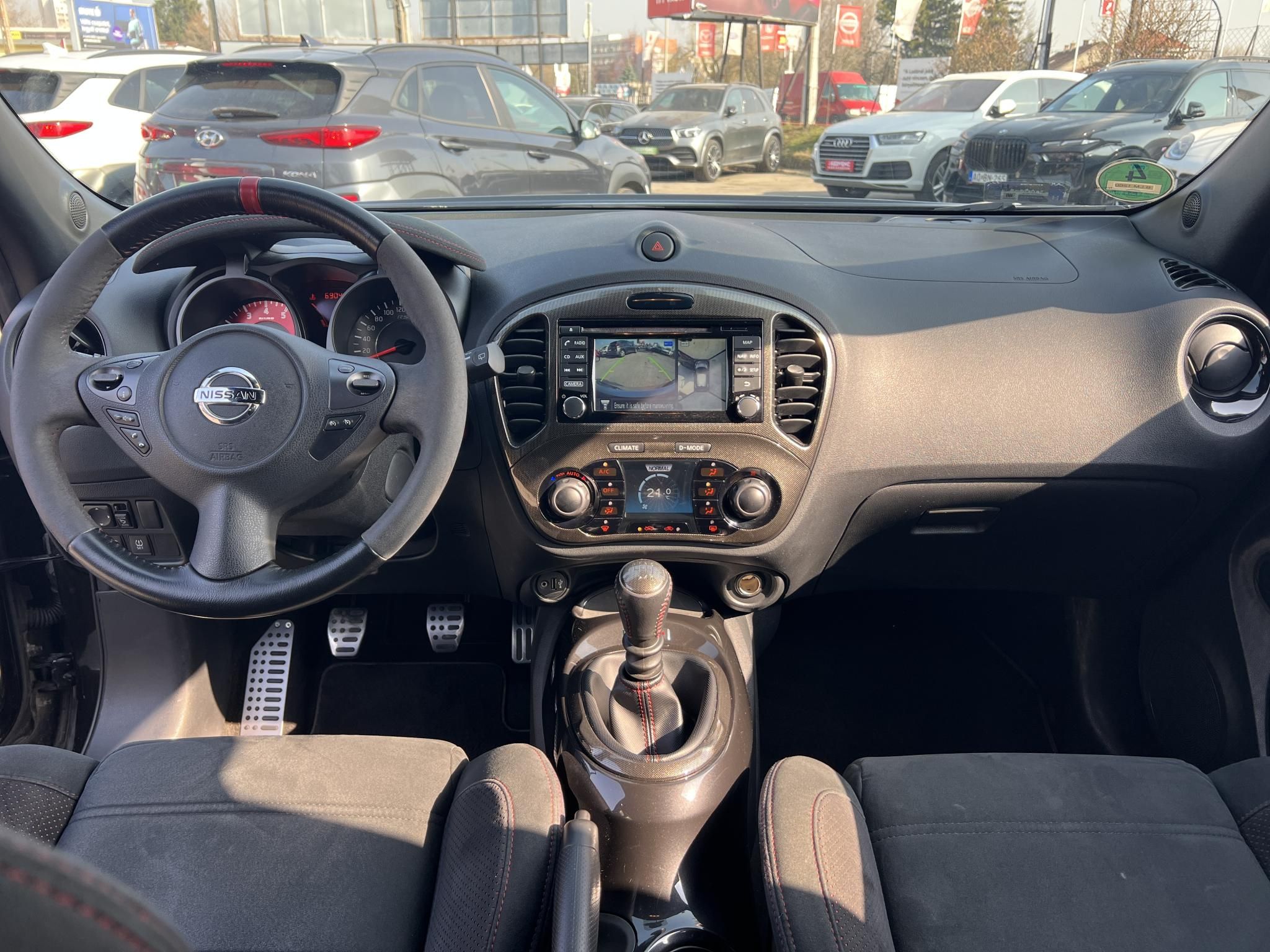 NISSAN JUKE 1.6 DIG-T Nismo RS E6 69e km. Limited edition. Végig vezetett szervizkönyv. Gyári fényezés. 360 kamera