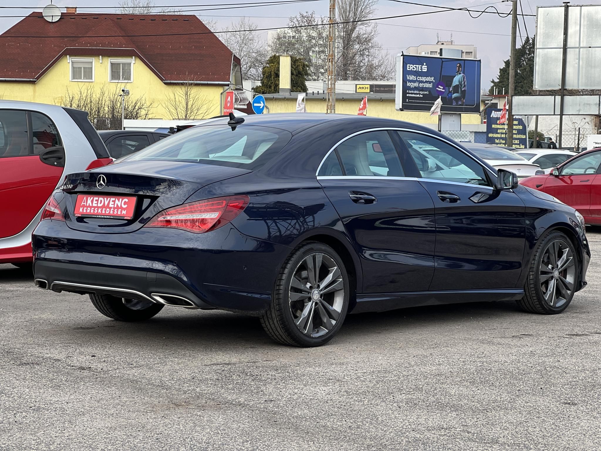 MERCEDES-BENZ CLA 200 7G-DCT M.o.-i. világos belső. harman/kardon. memória. CARPLAY