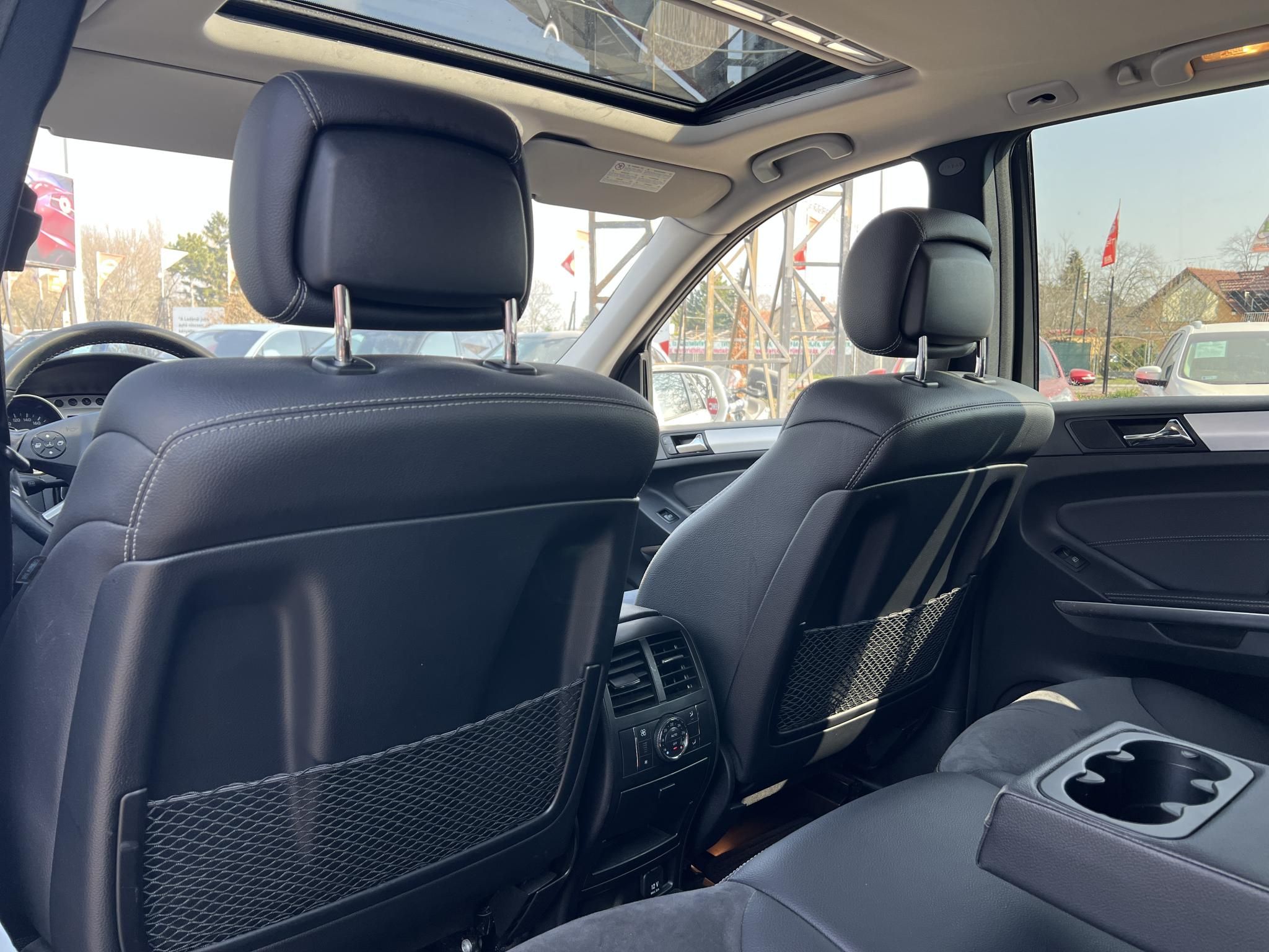 MERCEDES-BENZ ML 420 CDI (Automata) 4MATIC 3.5T vonóhorog. harman/kardon. webasto. légrúgó!