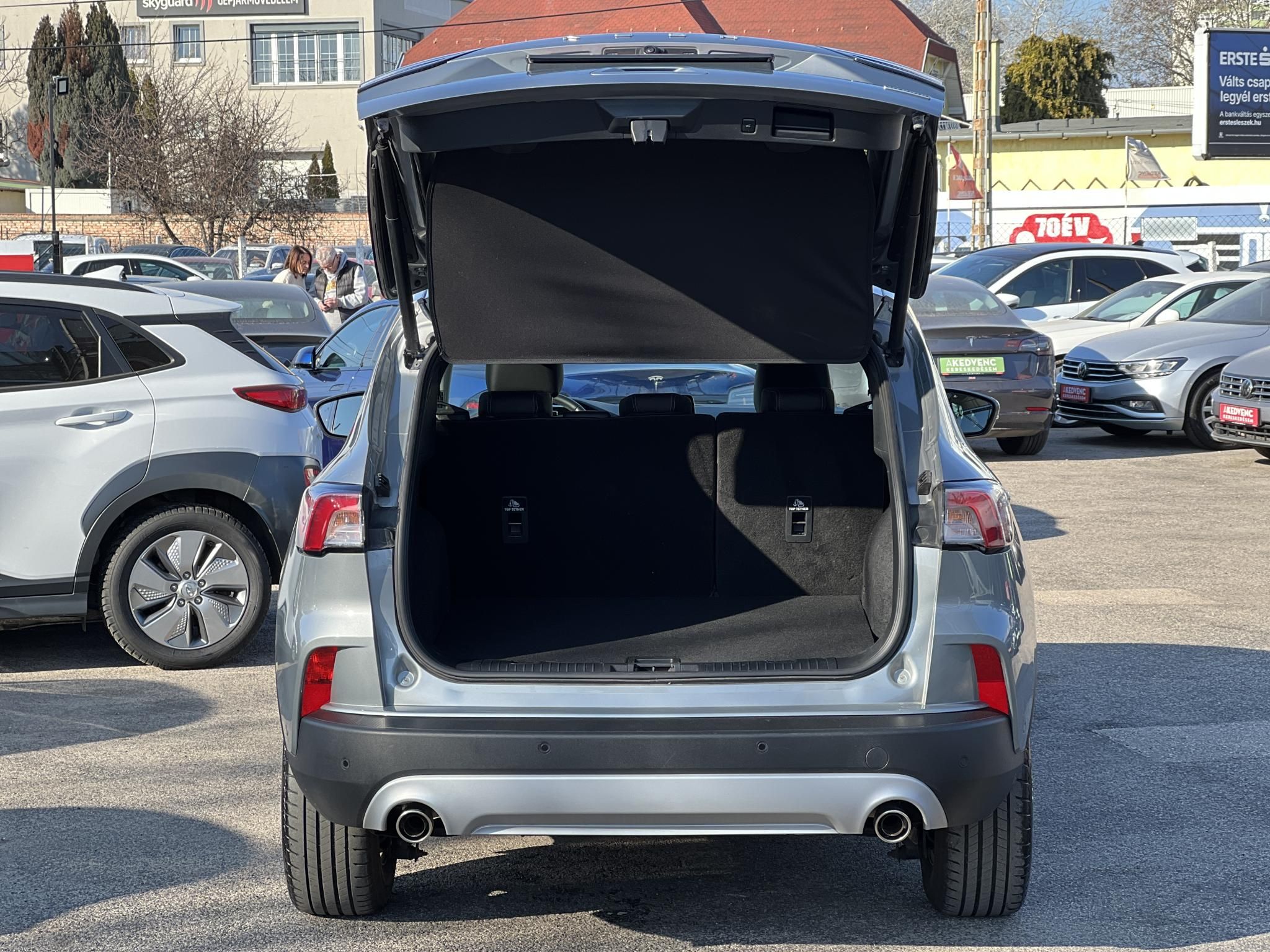 FORD KUGA 2.5 PHEV Titanium X CVT 44e km. Bang and Olufsen. Carplay. Ülésfűtés. Kifogástalan állapot!