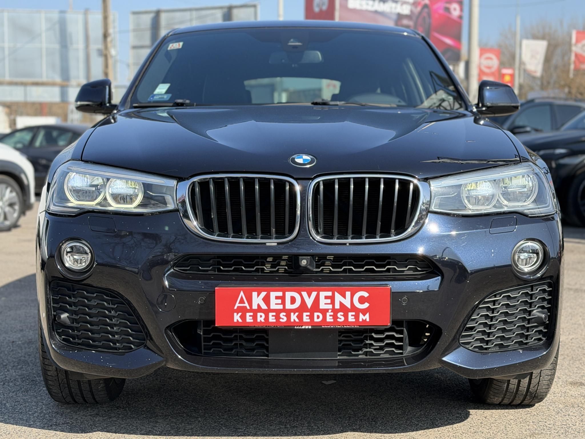 BMW X4 xDrive20d M Sport (Automata) 133e km. M.o.-i. magasan felszerelt. téli-nyári kerék. teljes szerviztörténet!