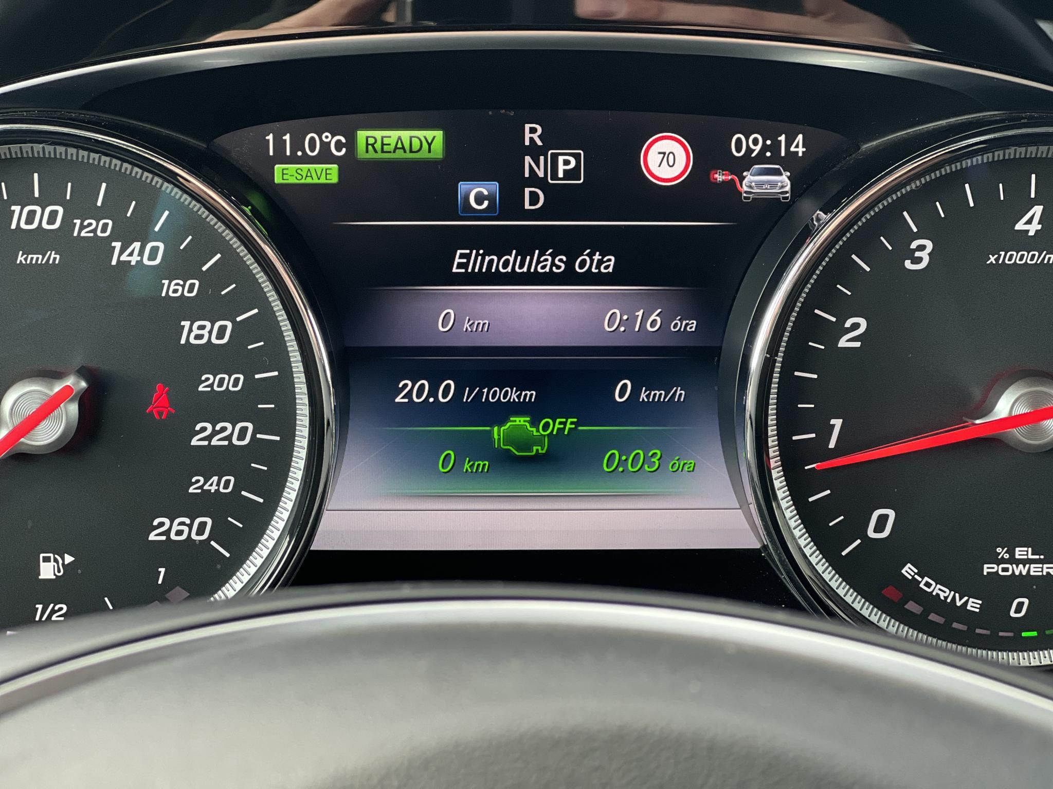 MERCEDES-BENZ E 350 e 9G-TRONIC 150e km. Bőr belső. kamera. frissen szervizelt