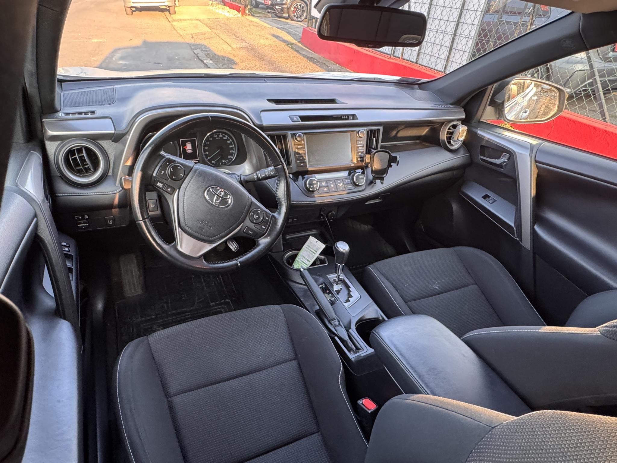 TOYOTA RAV 4 Rav4 2.5 Hybrid Selection MY18 e-CVT 121e km. megkímélt. Hybrid garancia!