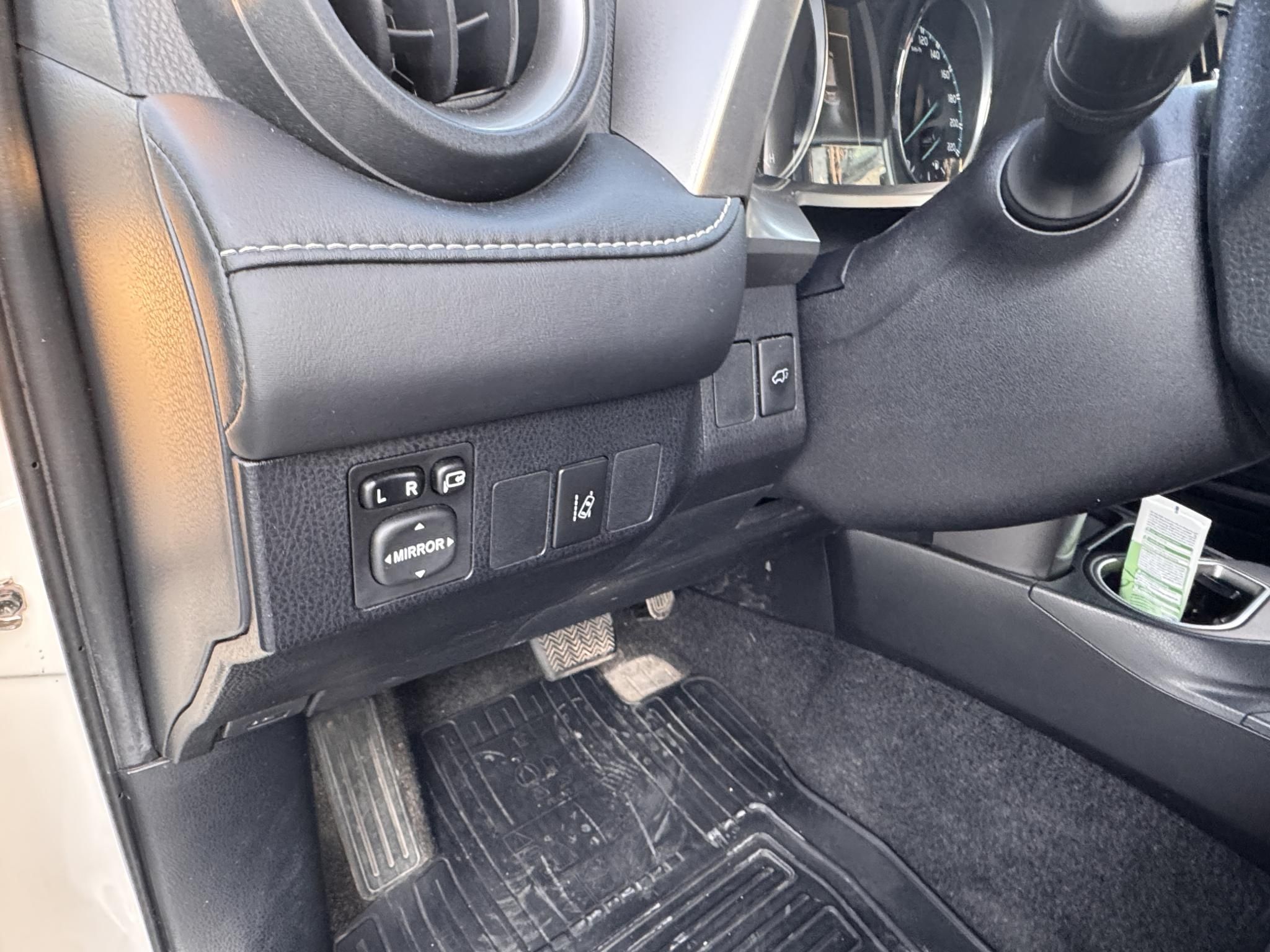 TOYOTA RAV 4 Rav4 2.5 Hybrid Selection MY18 e-CVT 121e km. megkímélt. Hybrid garancia!