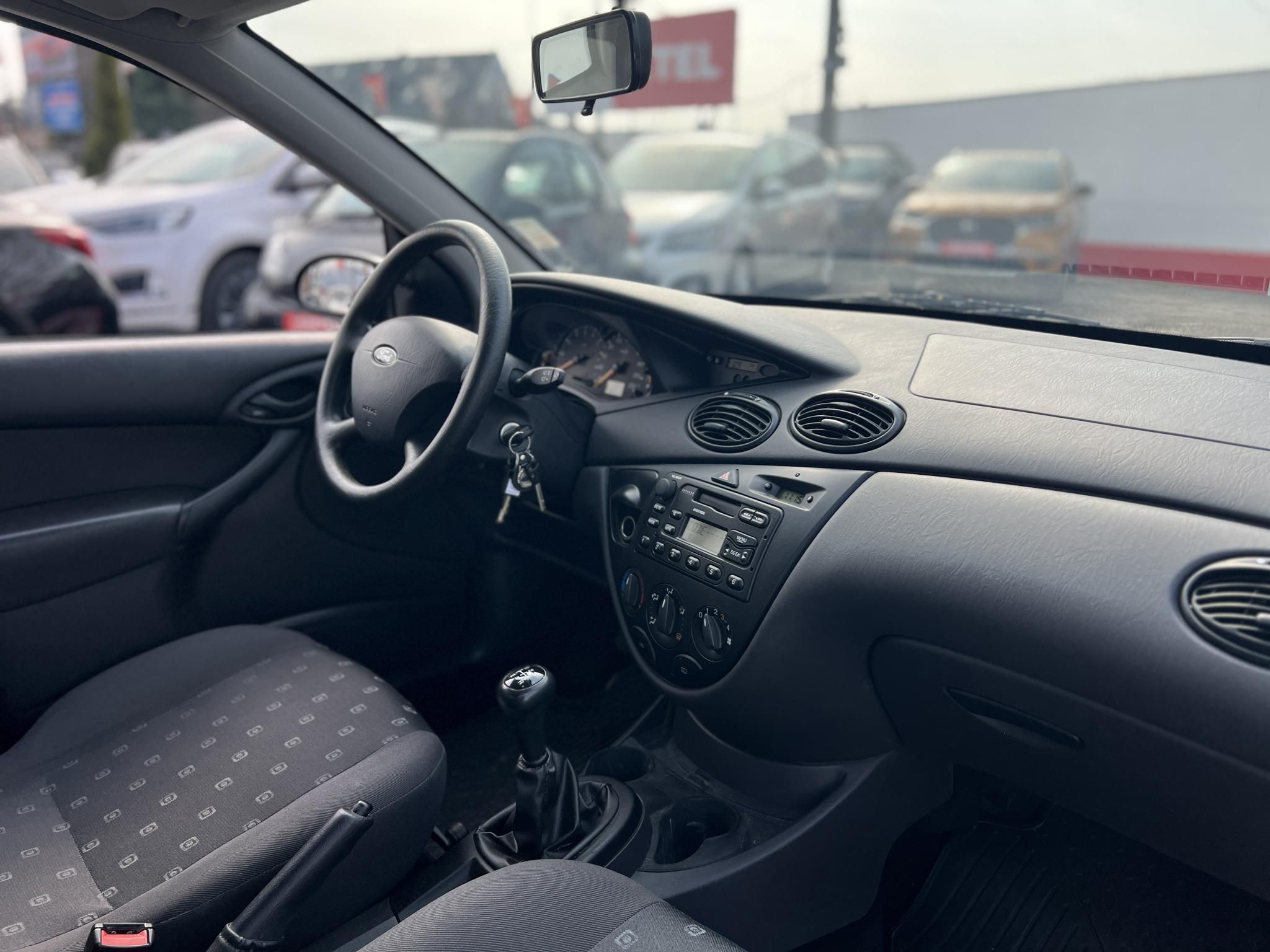 FORD FOCUS 1.4 Ambiente M.o.-i. 1.tul. Friss műszaki vizsga. Kifogástalan állapot!