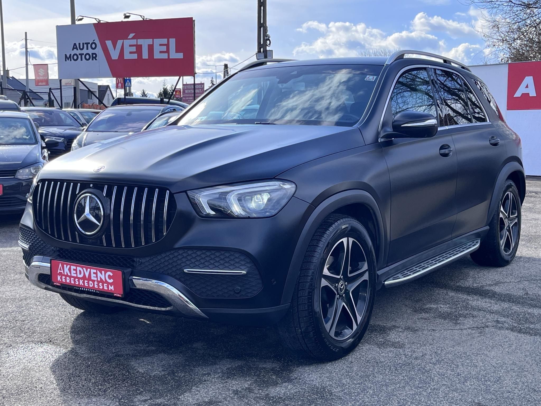 MERCEDES-BENZ GLE-OSZTÁLY GLE 300 d 4Matic 9G-TRONIC M.o.-i. márkaszervizelt. burmester. űléshűtés. memória. vonóhorog. carplay
