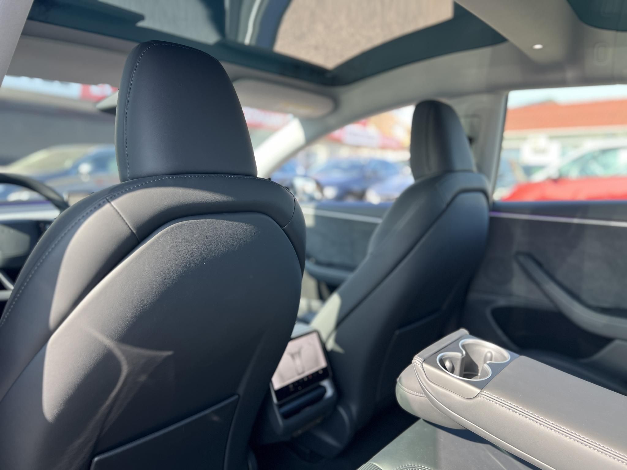 TESLA MODEL 3 Long Range AWD (Automata) HIGHLAND 26e km. hőszivattyű. gyári garancia 2032-ig!