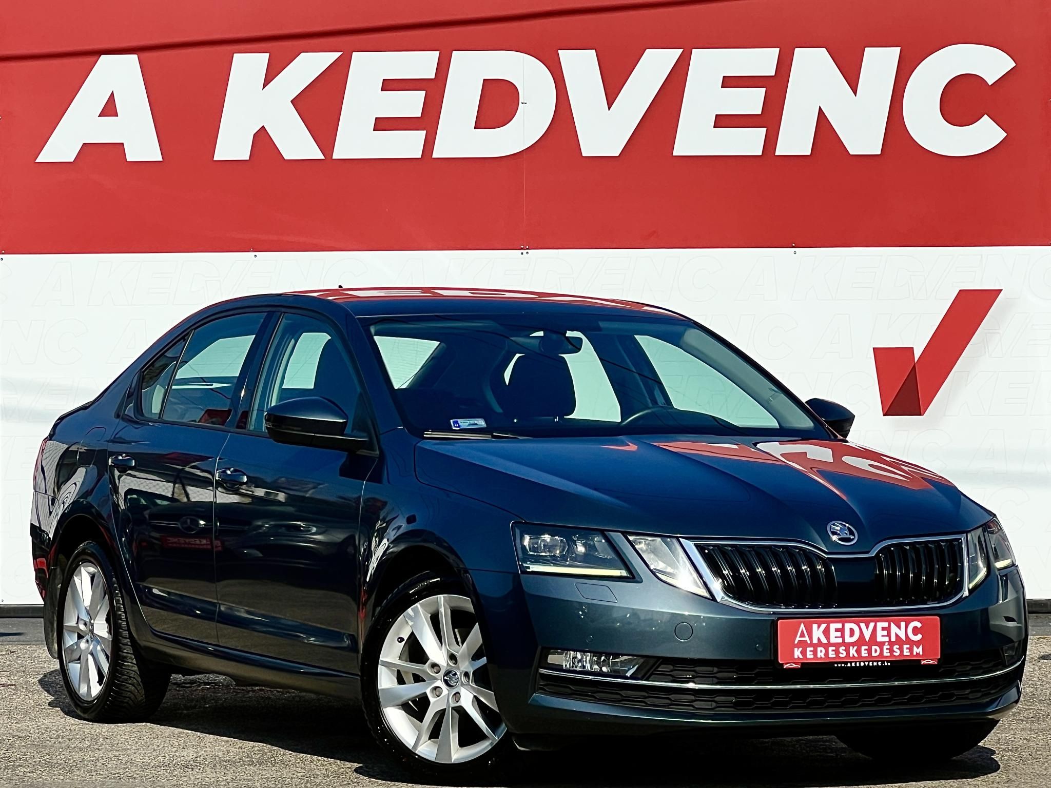 SKODA OCTAVIA 1.4 TSI Style DSG M.o.-i. sérülésmentes. CARPLAY!
