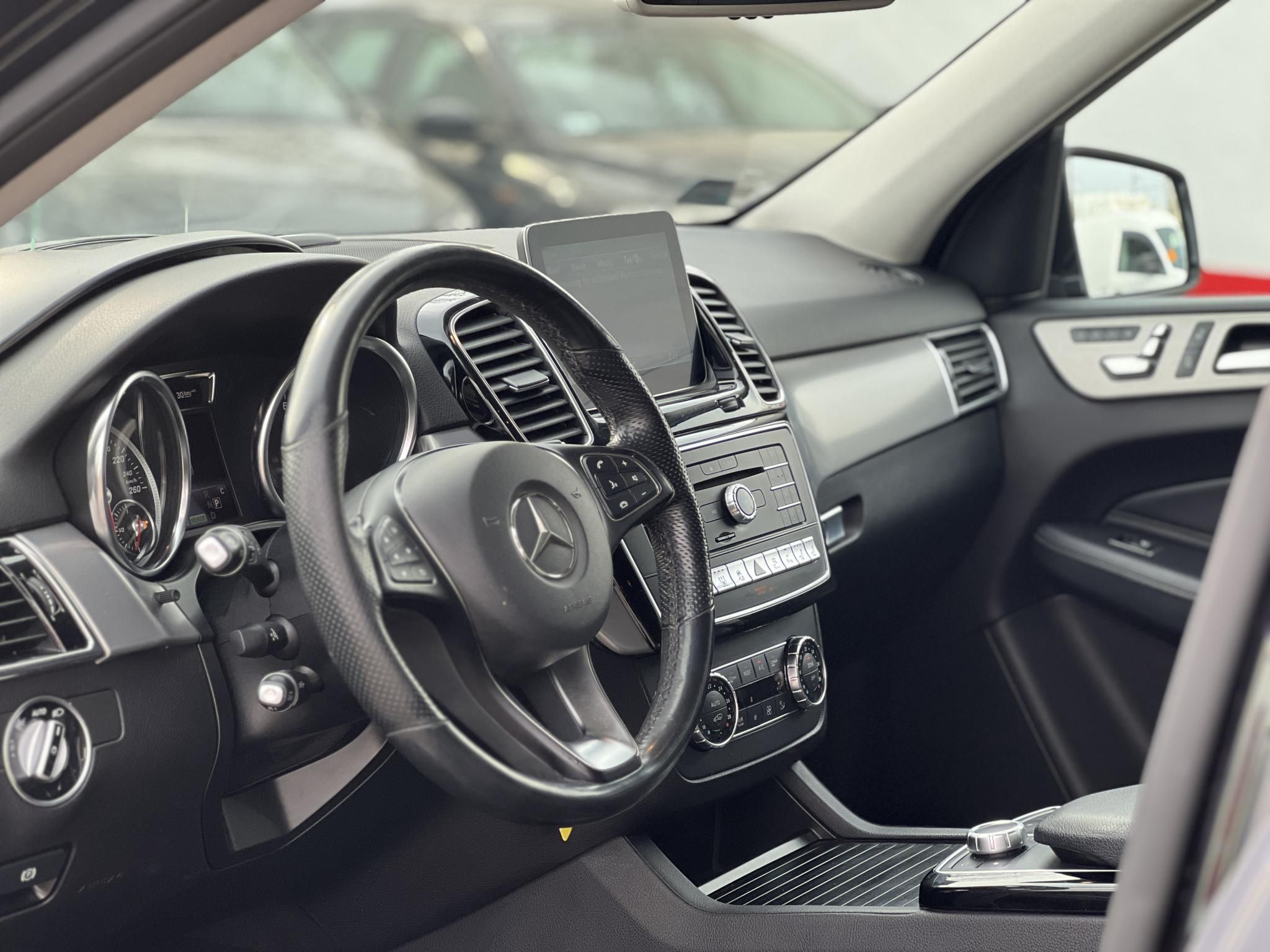 MERCEDES-BENZ GLE 500 e 4Matic (Automata) 135e km. M.o.-i. magas felszereltség. memória. üléshűtés. 360kamera. HUD!