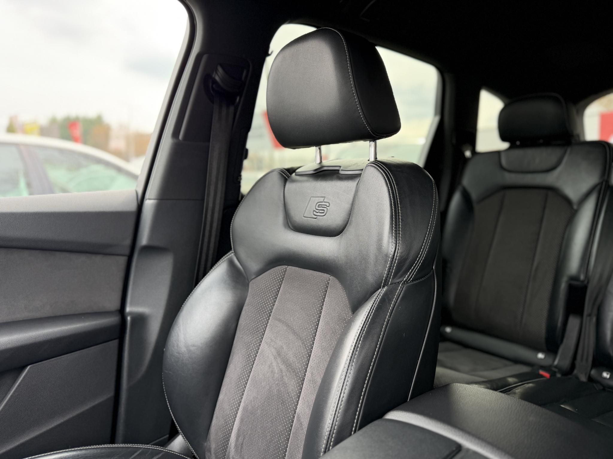 AUDI Q7 3.0 V6 TDI quattro Tiptronic ic [7 személy] S-line M.o.-i. BOSE. virtual cockpit. kamera. keyless. holttér