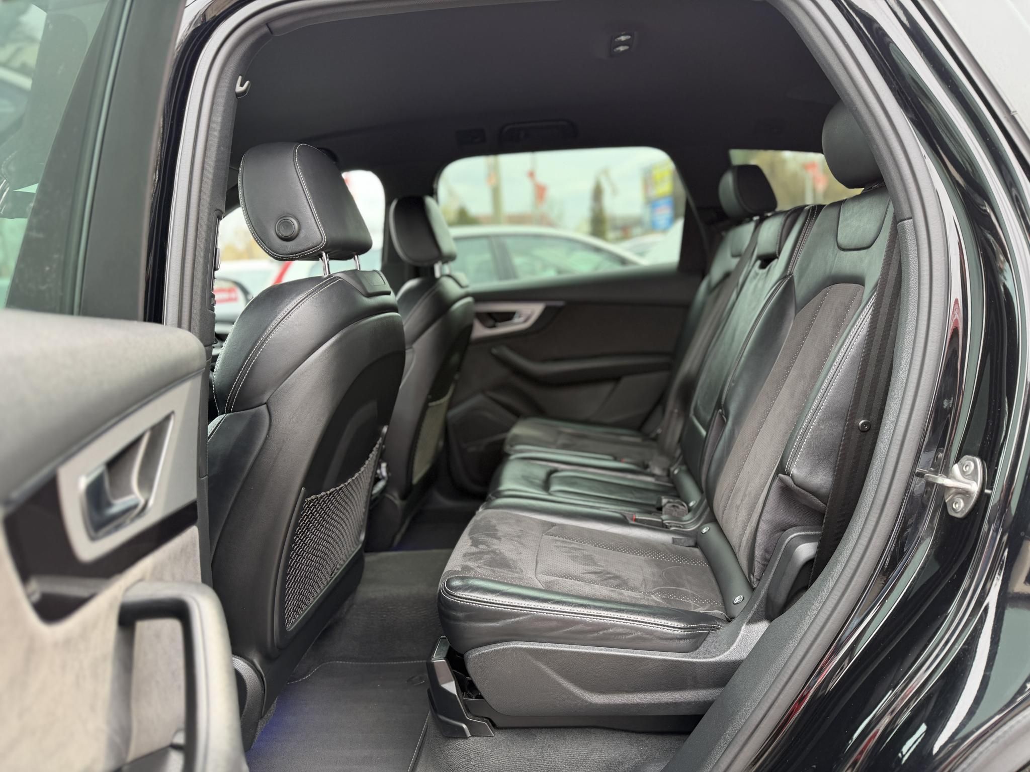 AUDI Q7 3.0 V6 TDI quattro Tiptronic ic [7 személy] S-line M.o.-i. BOSE. virtual cockpit. kamera. keyless. holttér