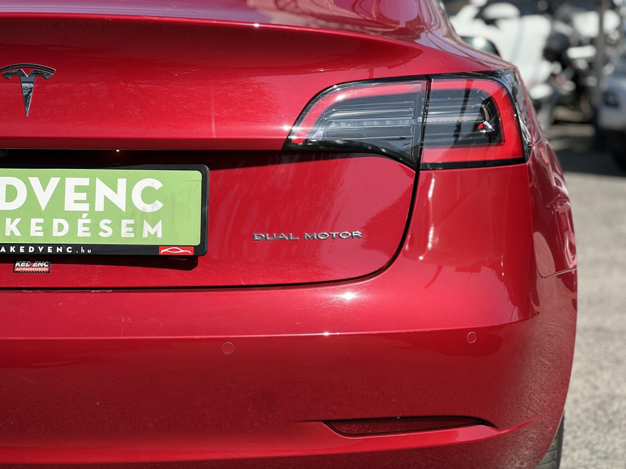 TESLA MODEL 3 Long Range AWD (Automata) 54e km. mátrix LED. hőszivattyú. premium hifi. gyönyörű állapot!