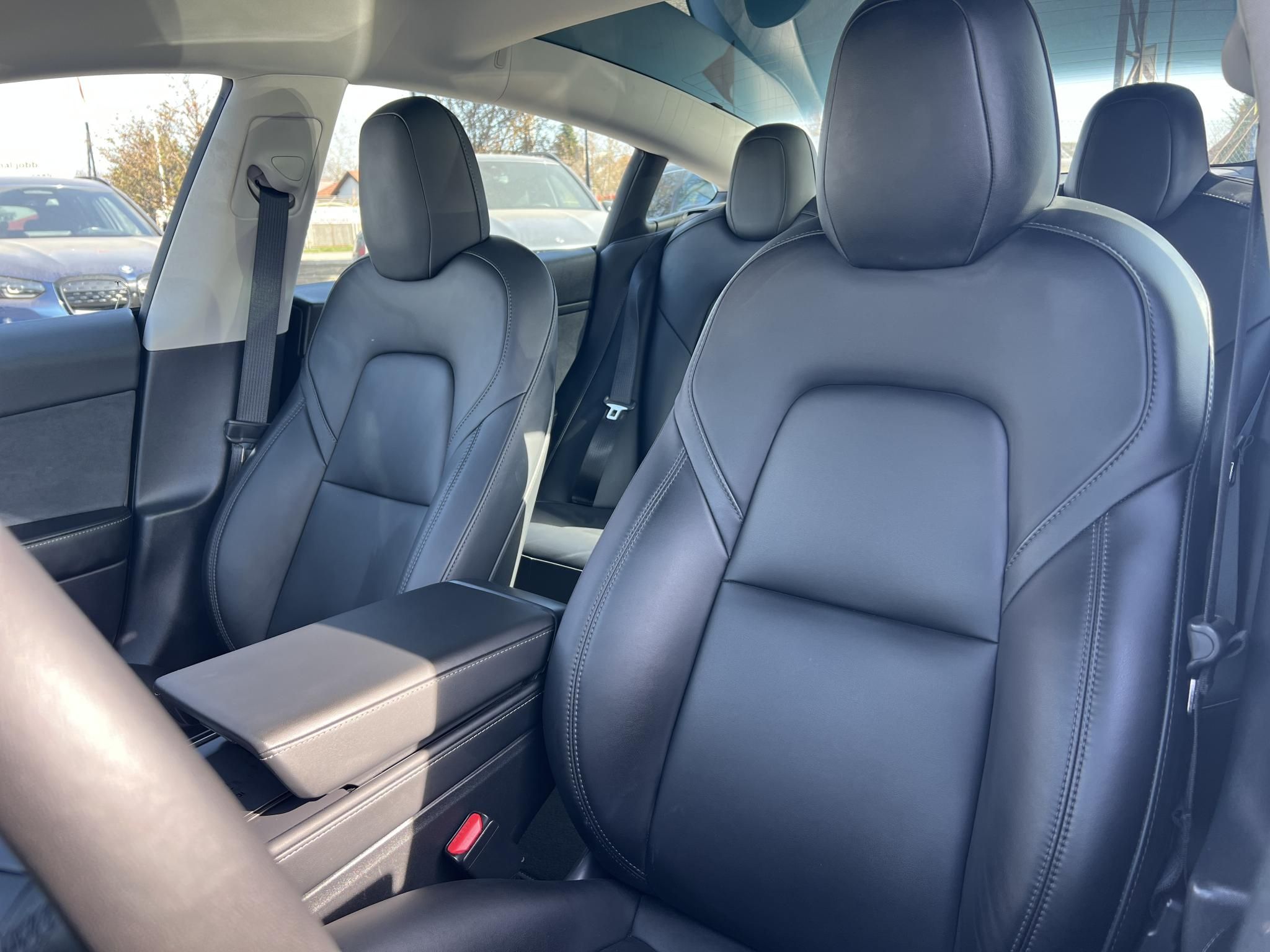 TESLA MODEL 3 Long Range AWD (Automata) 60e km. mátrix LED. hőszivattyú. 500km hatótáv!