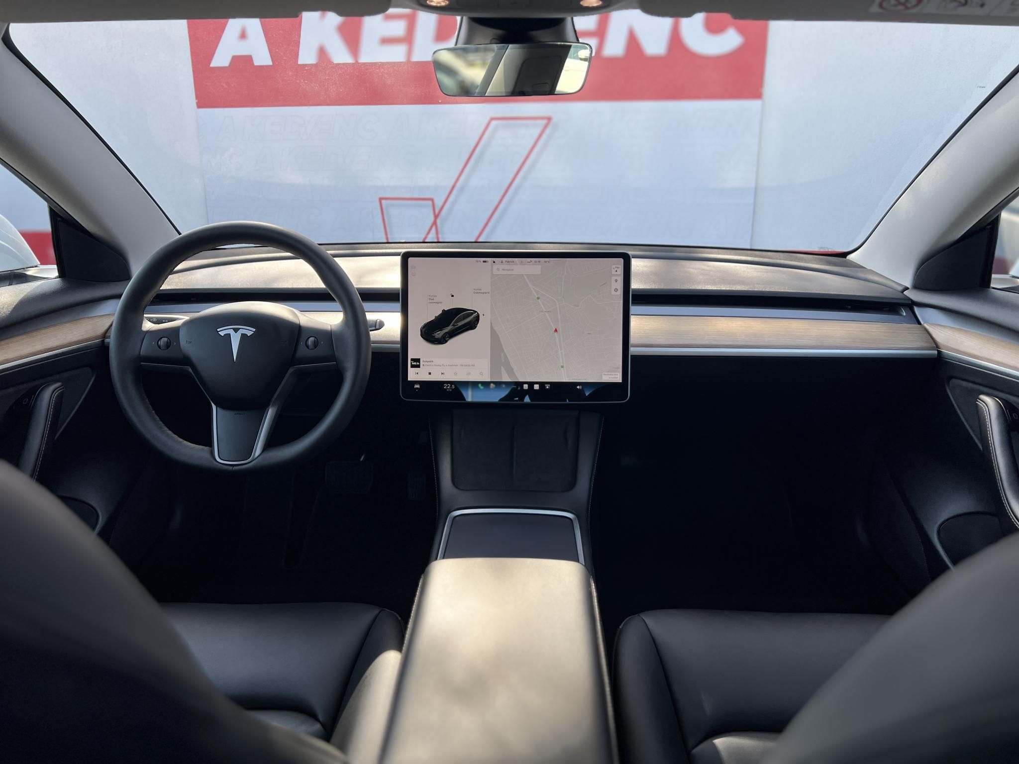 TESLA MODEL 3 Long Range AWD (Automata) 60e km. mátrix LED. hőszivattyú. 500km hatótáv!