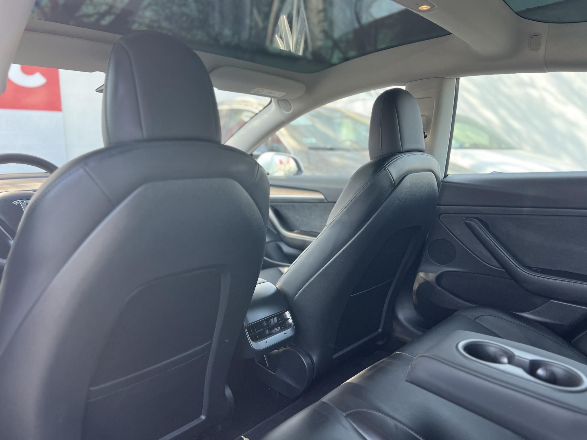 TESLA MODEL 3 Long Range AWD (Automata) 60e km. mátrix LED. hőszivattyú. 500km hatótáv!