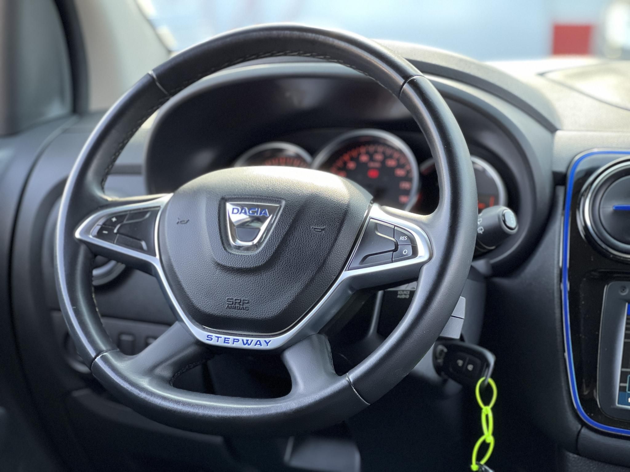 DACIA LODGY 1.5 Blue dCi Stepway (7 személyes ) 50e km. M.o.-i. 1.tul. CarPlay. Kitünő állapot!