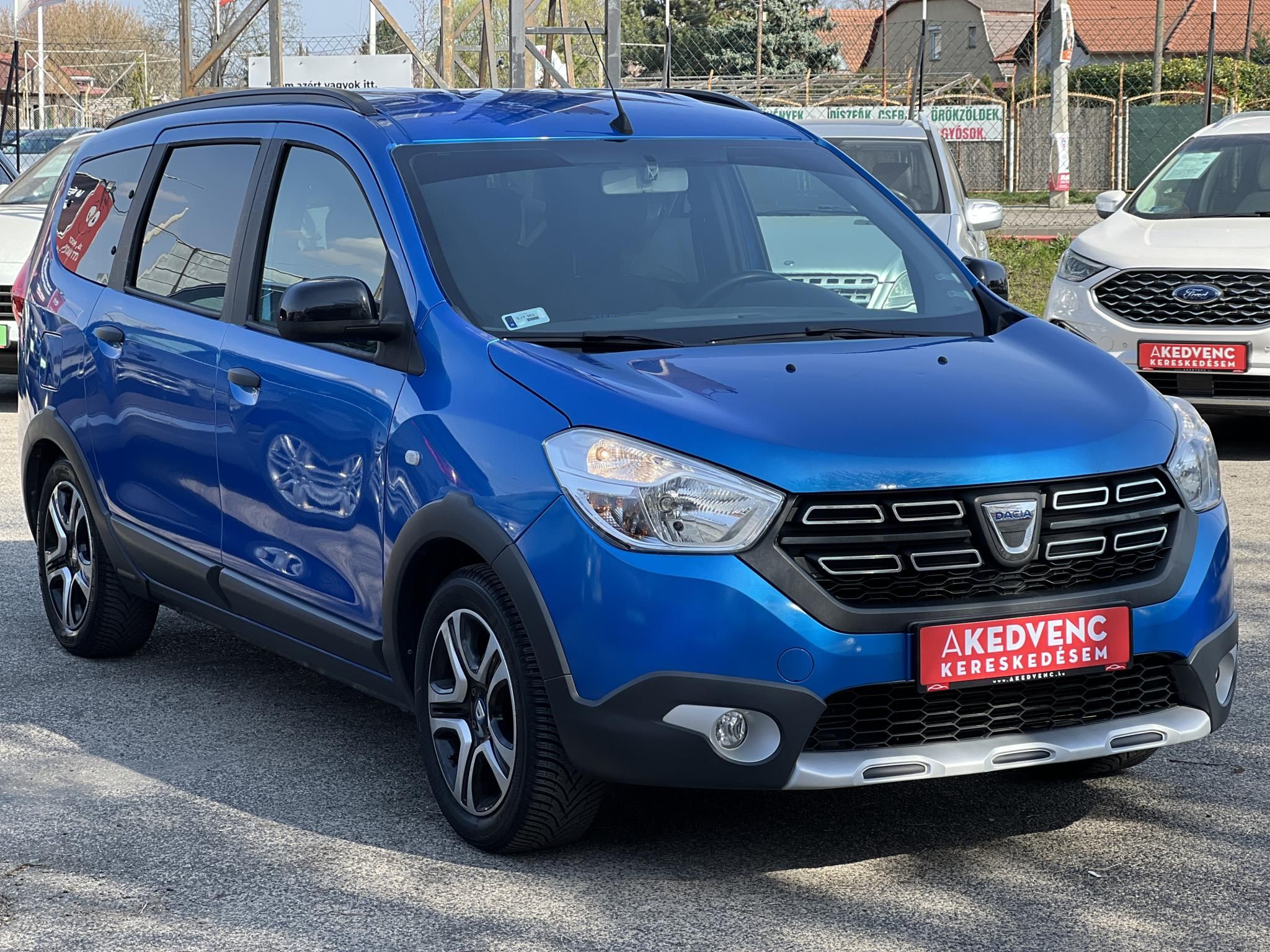 DACIA LODGY 1.5 Blue dCi Stepway (7 személyes ) 50e km. M.o.-i. 1.tul. CarPlay. Kitünő állapot!