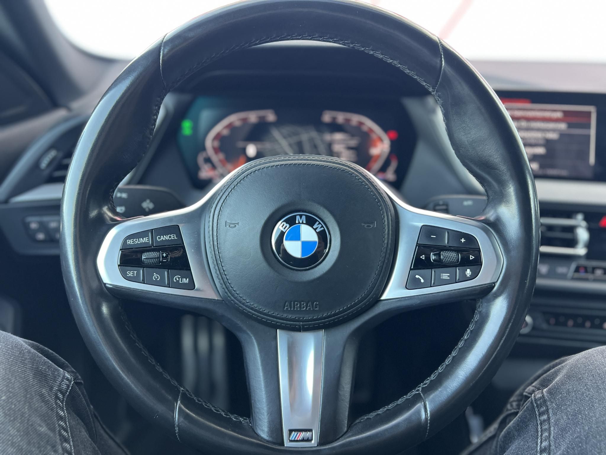 BMW 218d M Sport (Automata) 98e km. CARPLAY. LED. tempomat. ülésfűtés. keyless. megkímélt állapot!