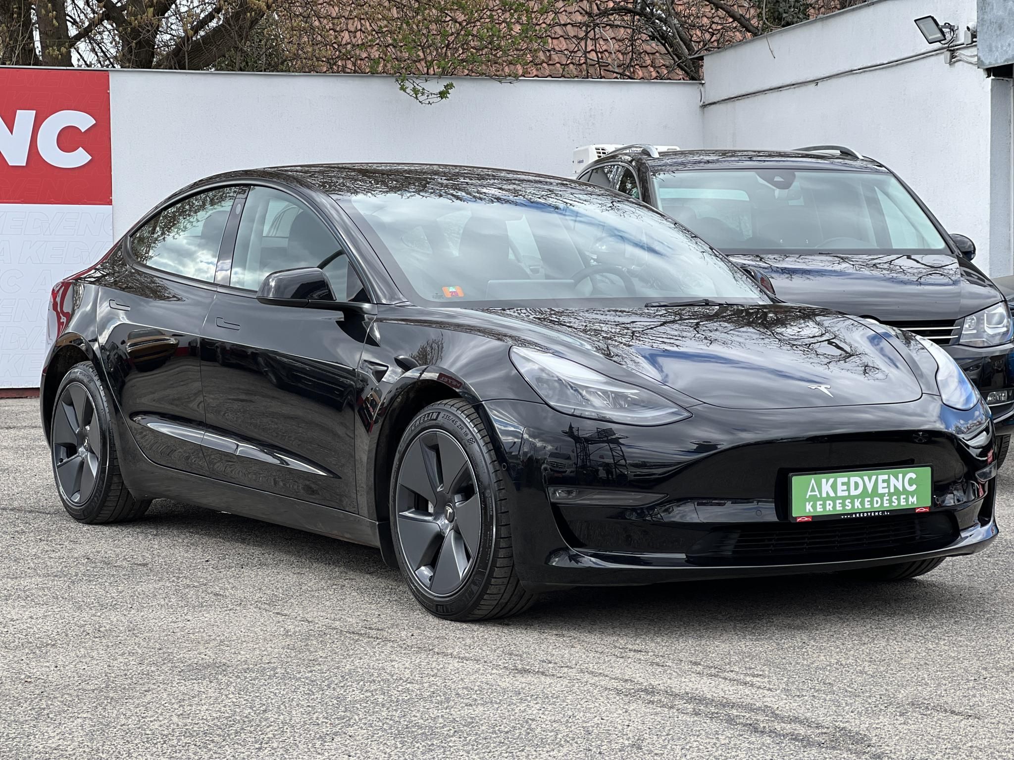 TESLA MODEL 3 Long Range AWD (Automata) 63e km. mátrix LED. hőszivattyú. garanciális. kitűnő állapot!