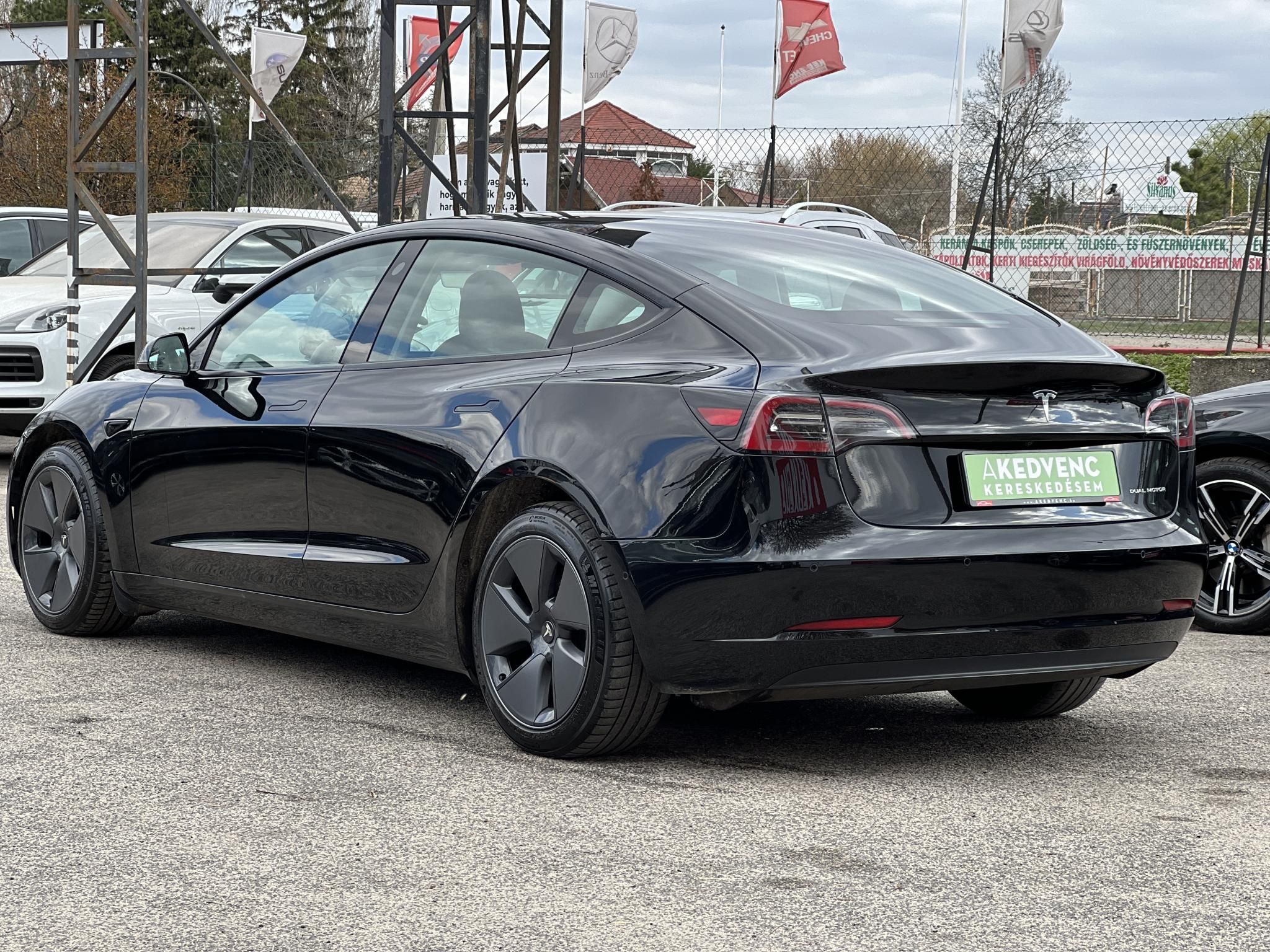 TESLA MODEL 3 Long Range AWD (Automata) 63e km. mátrix LED. hőszivattyú. garanciális. kitűnő állapot!