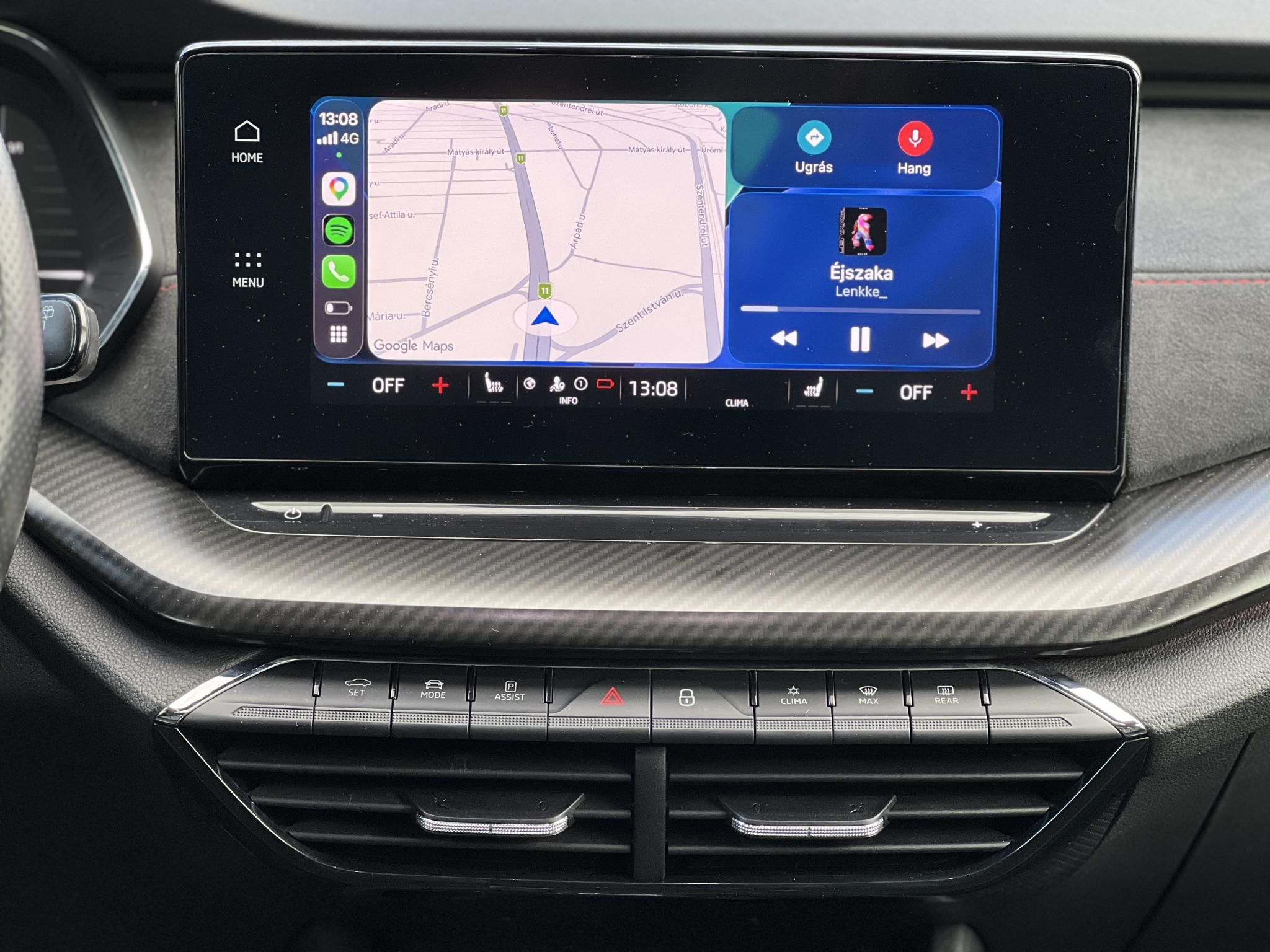 SKODA OCTAVIA Combi 2.0 TDI SCR RS DSG Magyarországi. Gyári fényezés. Végig vezetett szervizkönyv!