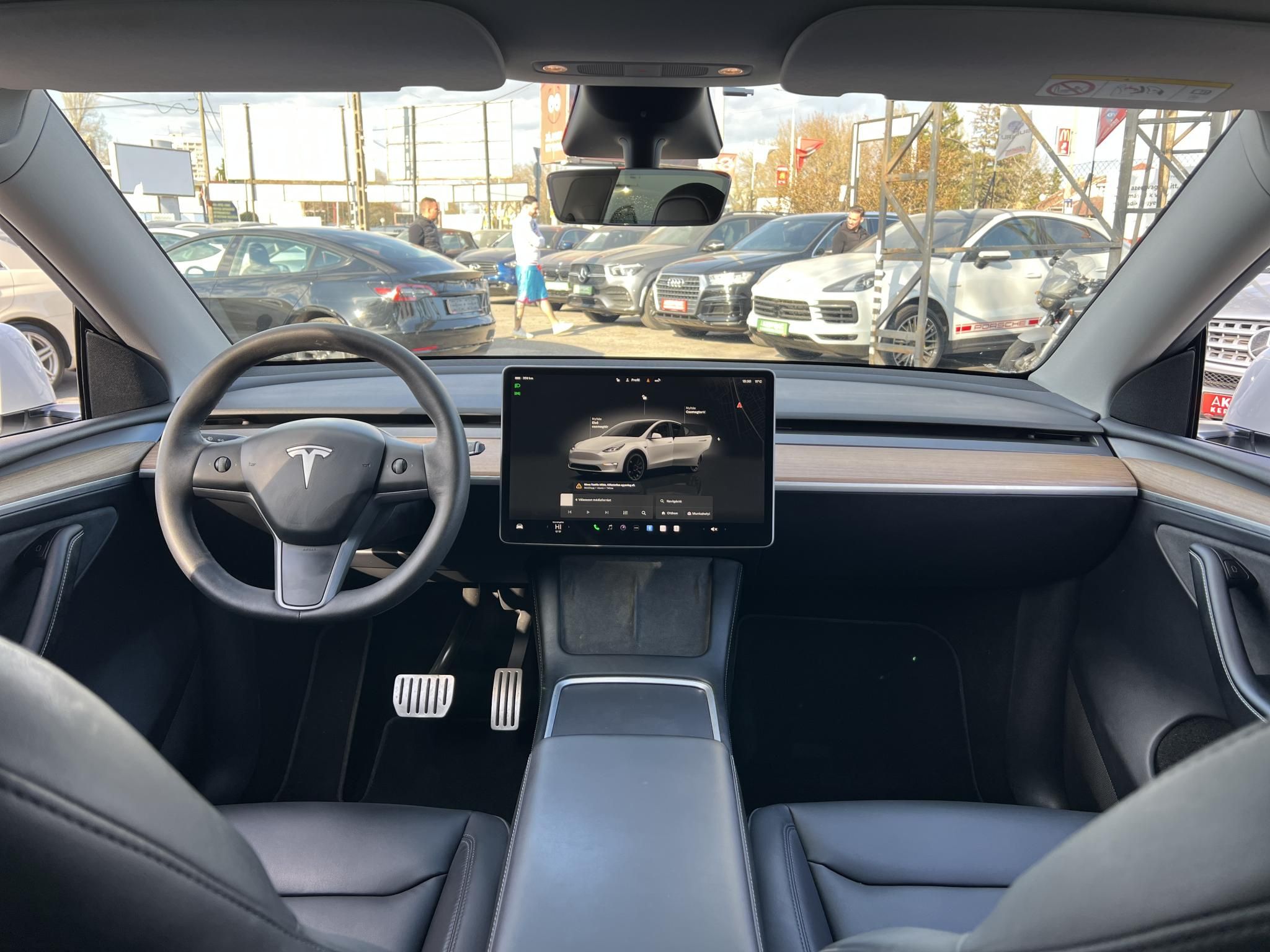 TESLA MODEL Y Performance AWD (Automata) 63e km. AMD Ryzen. mátrix LED. hőszivattyú. garanciális 2030-ig!