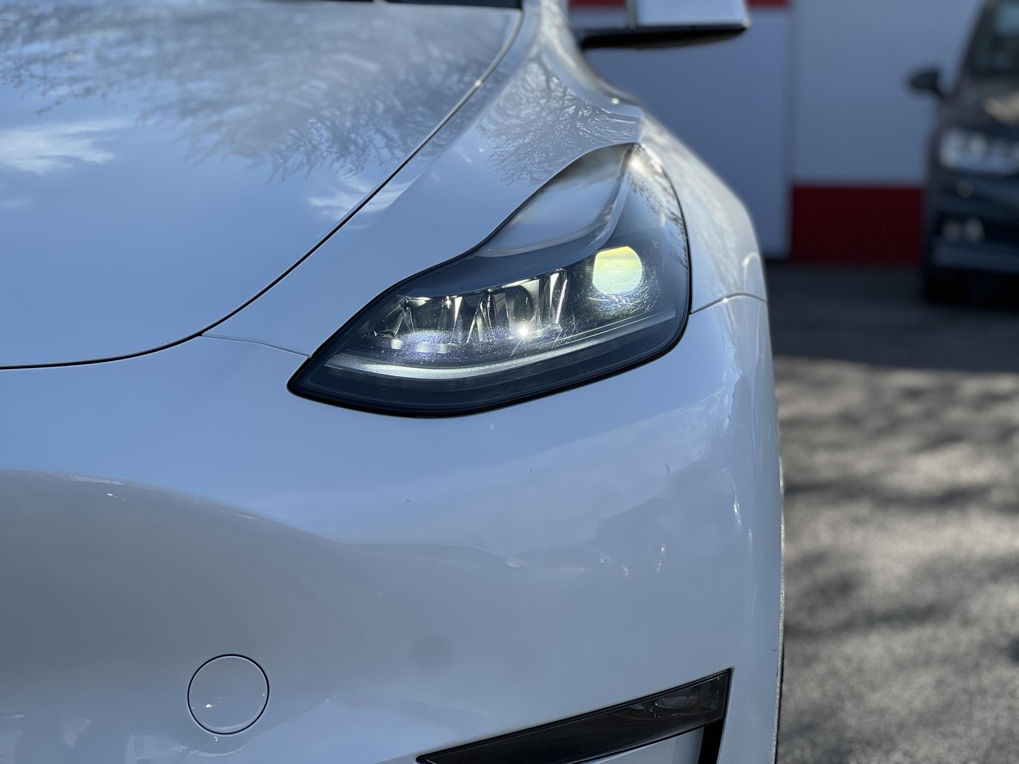 TESLA MODEL Y Performance AWD (Automata) 63e km. AMD Ryzen. mátrix LED. hőszivattyú. garanciális 2030-ig!