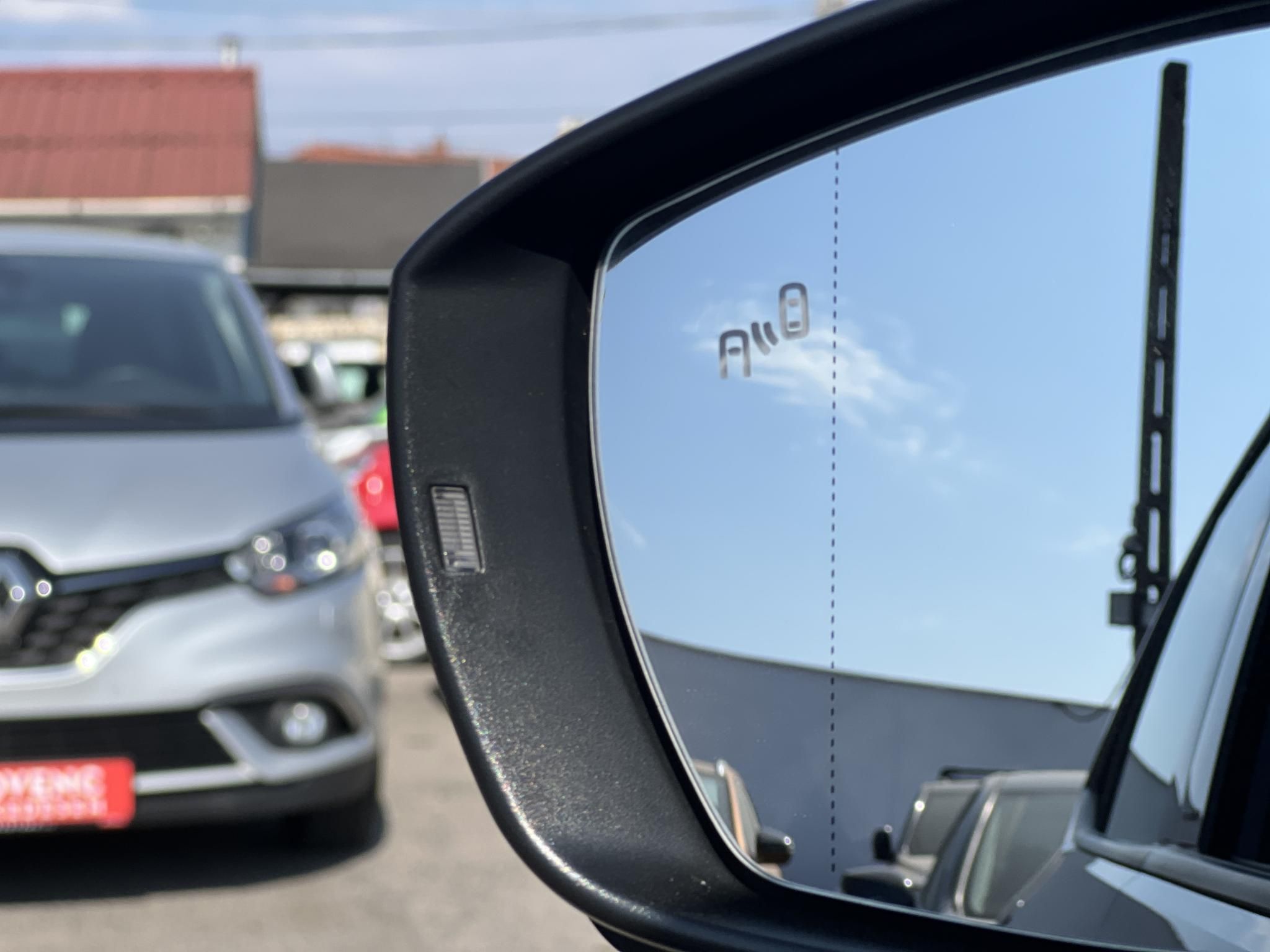 VOLKSWAGEN T-CROSS 1.0 TSI Life 24e km. M.o.-i. sérülésmentes. kifogástalan állapot. CARPLAY!