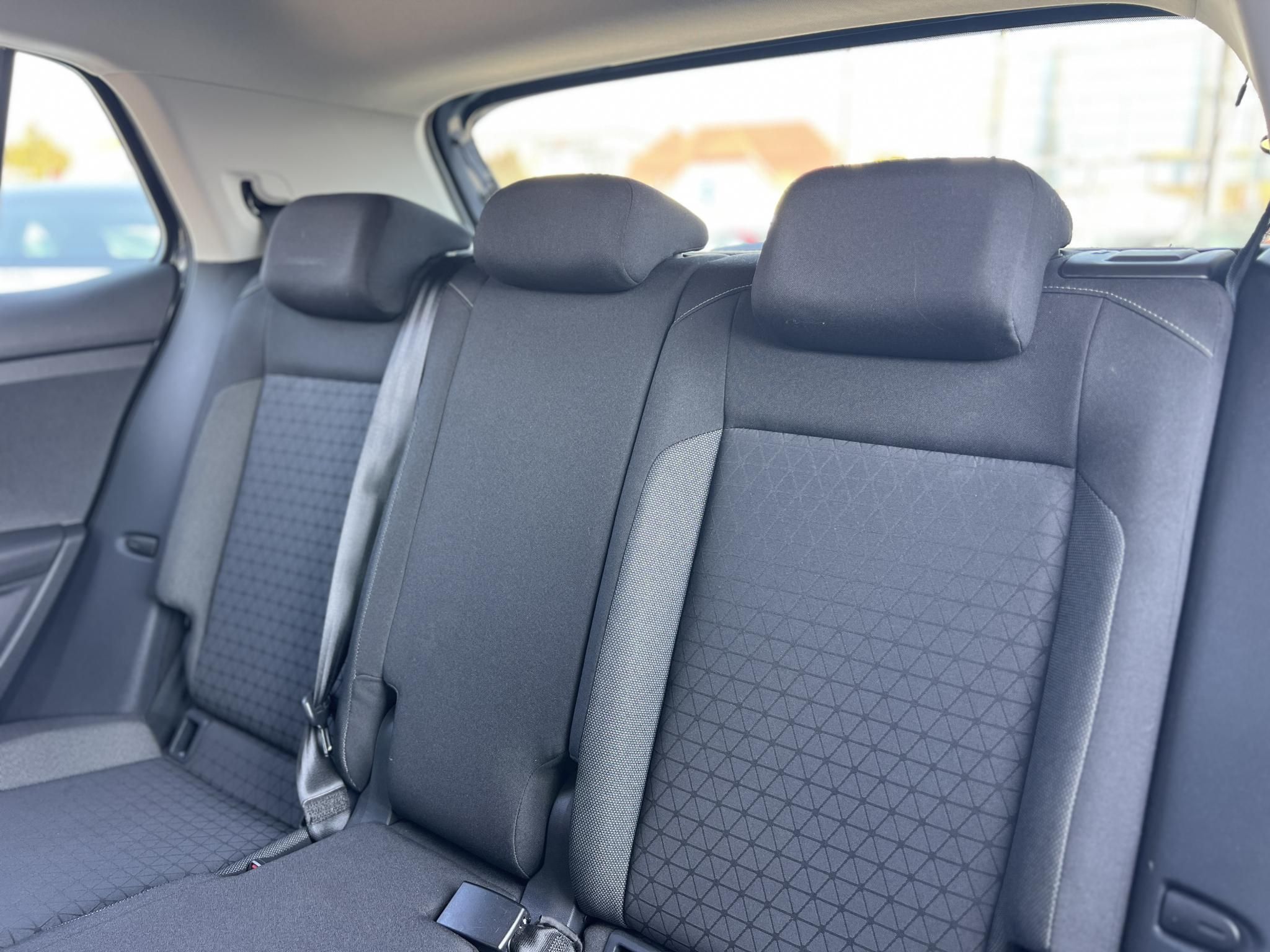 VOLKSWAGEN T-CROSS 1.0 TSI Life 24e km. M.o.-i. sérülésmentes. kifogástalan állapot. CARPLAY!