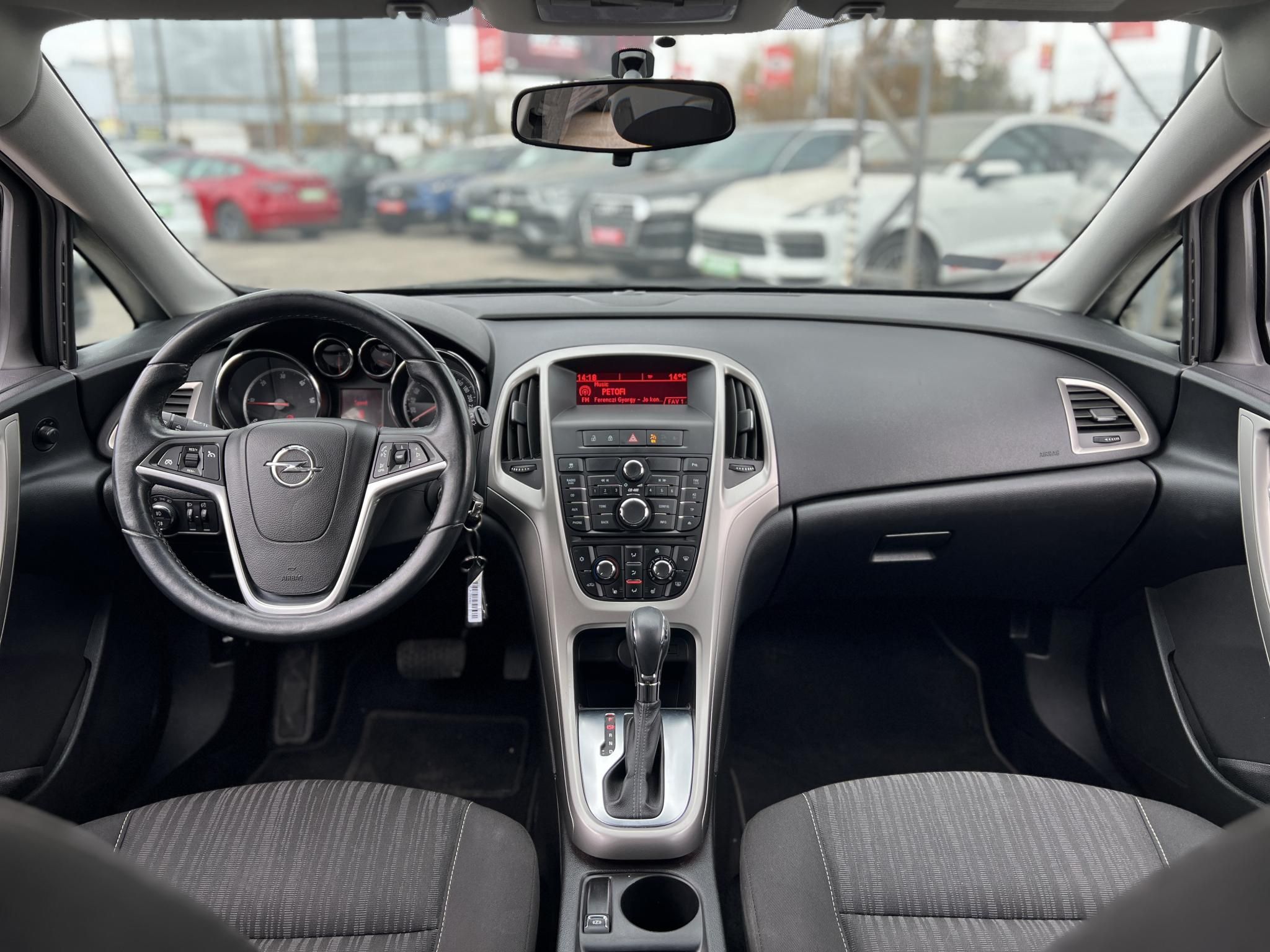 OPEL ASTRA Sports Tourer 2.0 CDTI Sport Tempomat Digitklíma Tolatóradar Multikormány Ülésfűtés