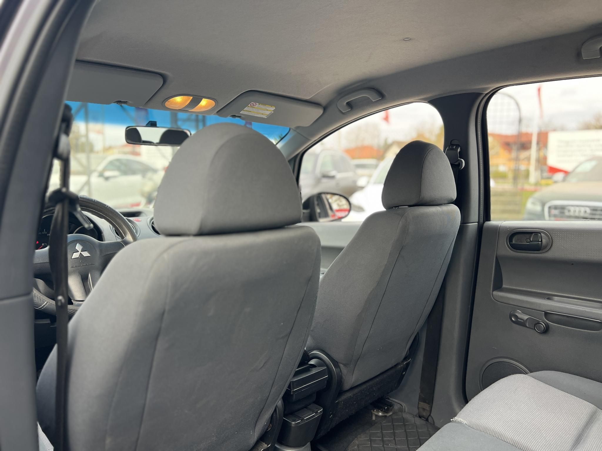 MITSUBISHI COLT 1.3 Inform AC