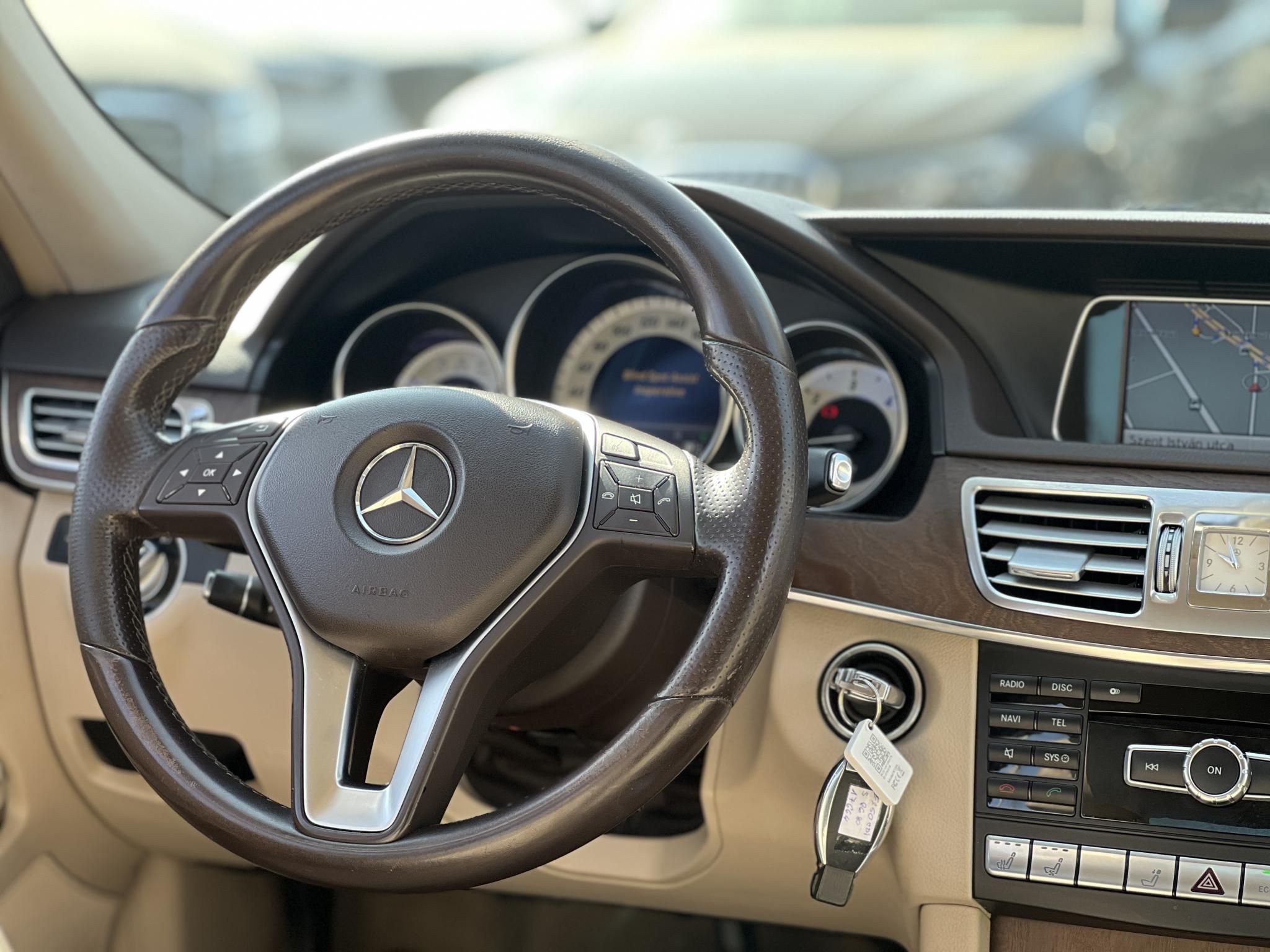 MERCEDES-BENZ E 250 CDI 4Matic Elegance (Automata) Magyarországi. világos belső. harman/kardon. magas felszereltség!