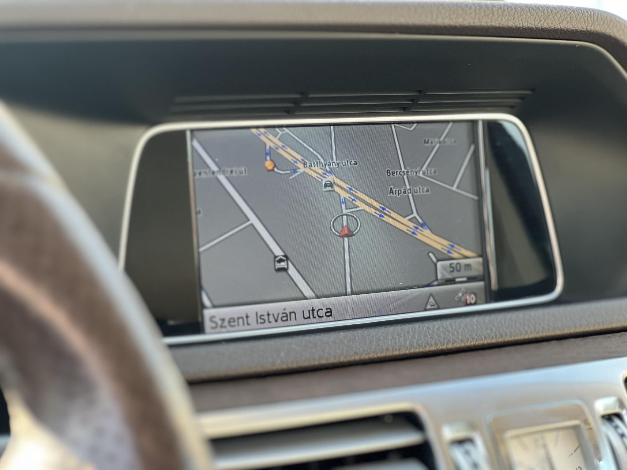 MERCEDES-BENZ E 250 CDI 4Matic Elegance (Automata) Magyarországi. világos belső. harman/kardon. magas felszereltség!