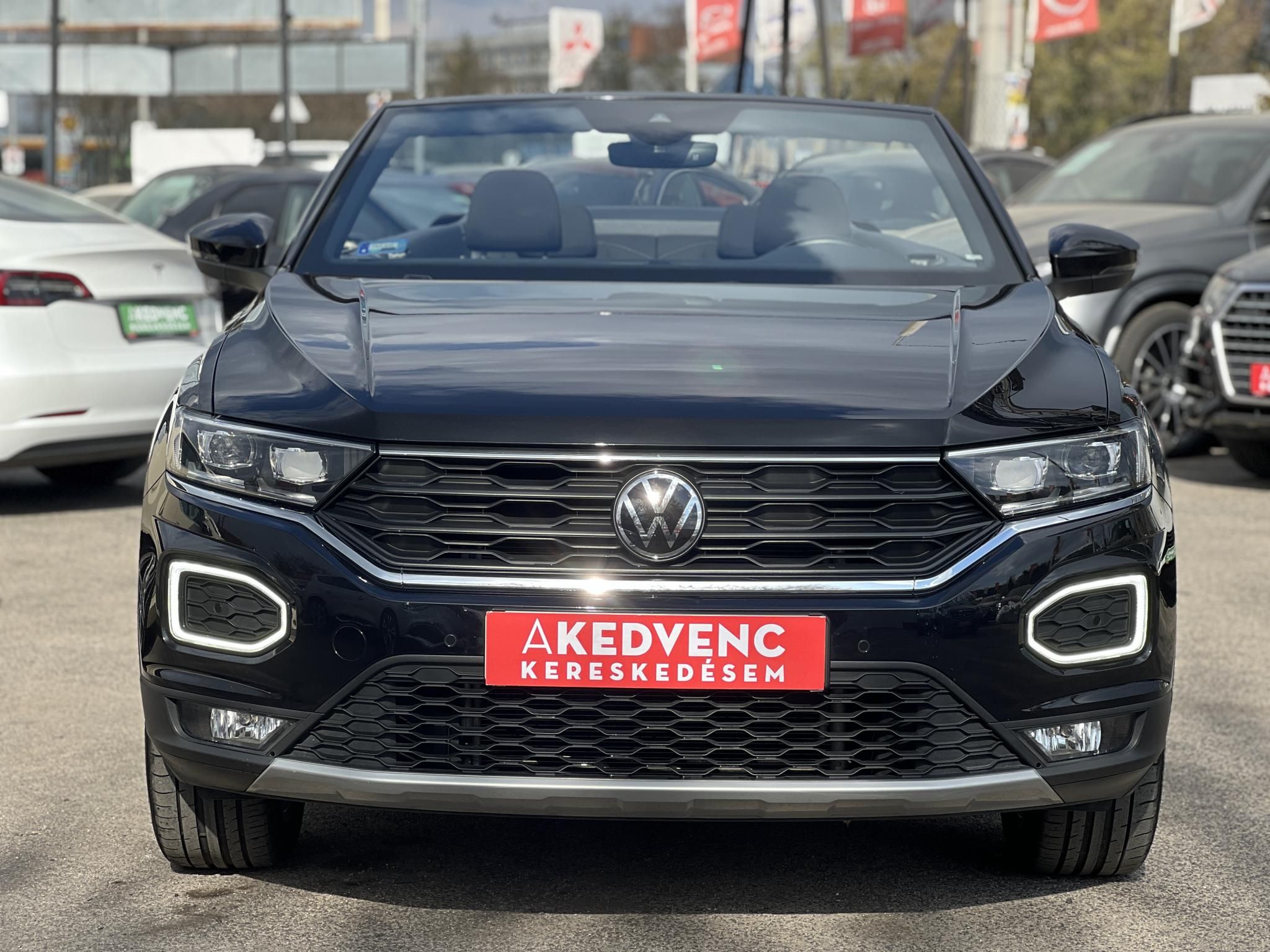 VOLKSWAGEN T-ROC Cabrio 1.5 TSI ACT Style DSG 39e km. Magyarországi. Márkaszervizelt. Újszerű állapot!