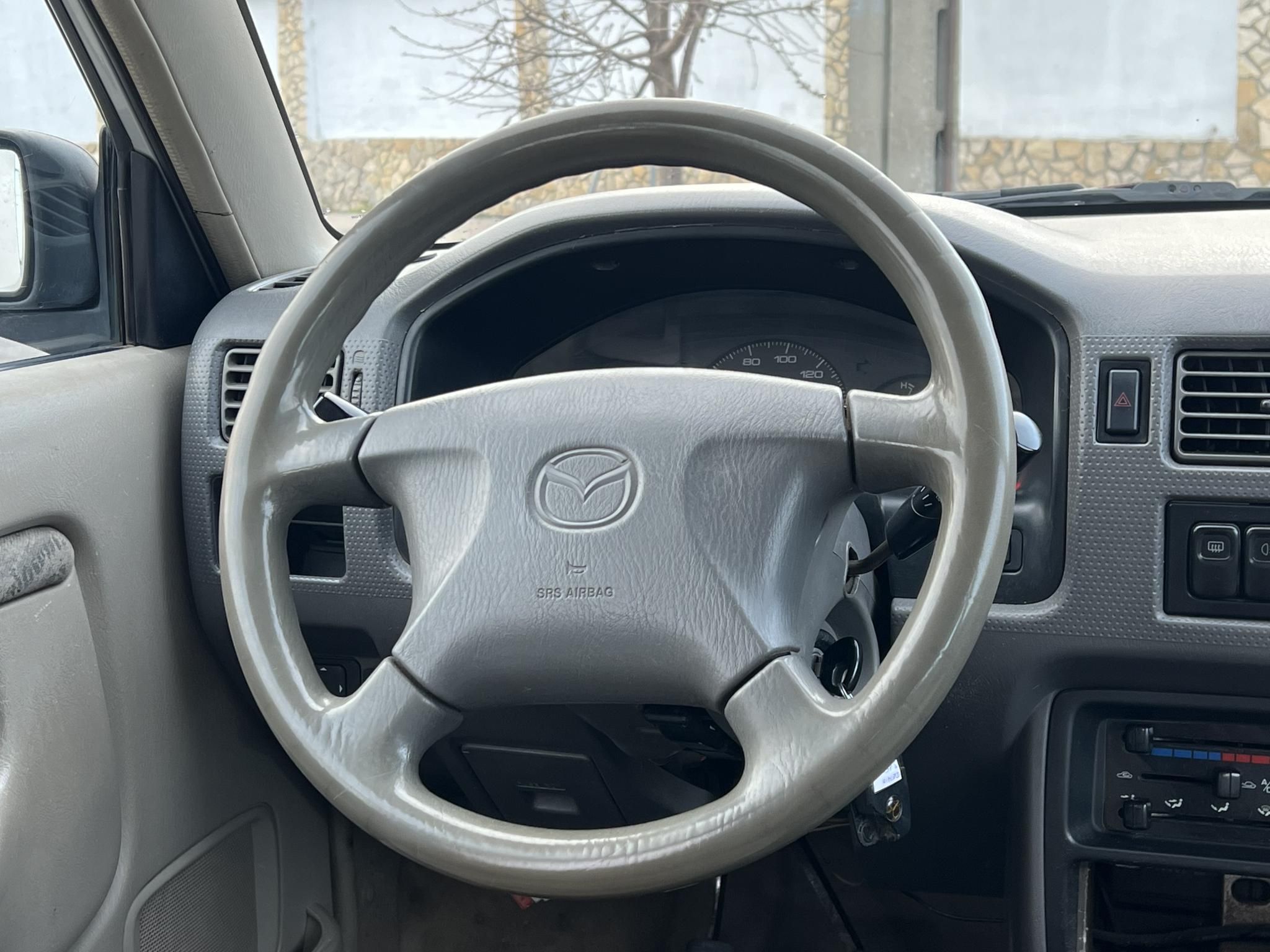 MAZDA DEMIO 1.3i GLX Comfort klíma. szervokormány. elektromos tükrök. 2027.11-ig műszaki