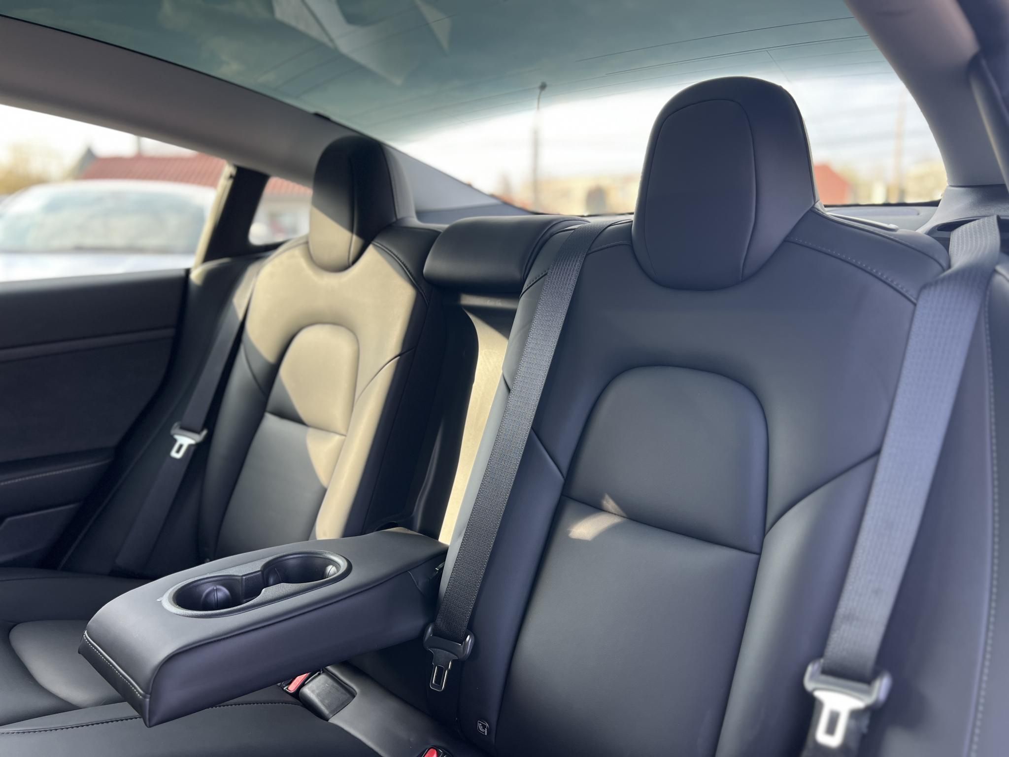 TESLA MODEL 3 Long Range AWD (Automata) 106e km. EAP. mátrix LED. hőszivattyú. premium hifi. garanciális!