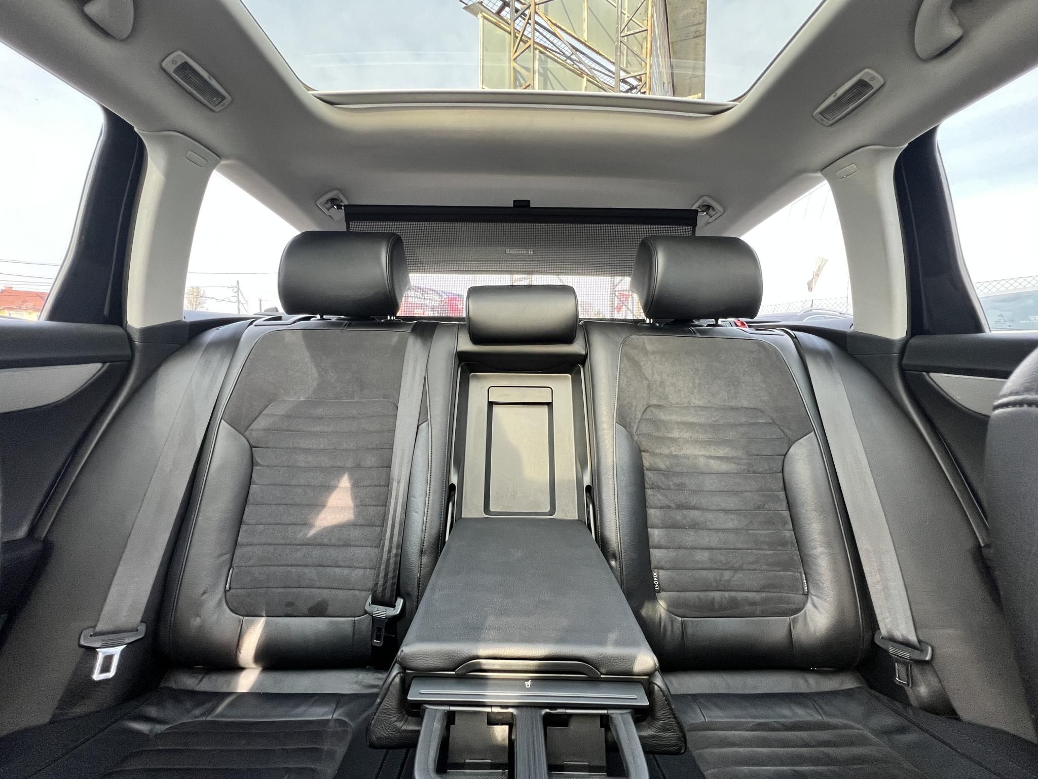 VOLKSWAGEN PASSAT Variant 3.6 V6 Highline 4Motion DSG Xenon Panorámatető Tempomat Ülésfűtés Vonóhorog