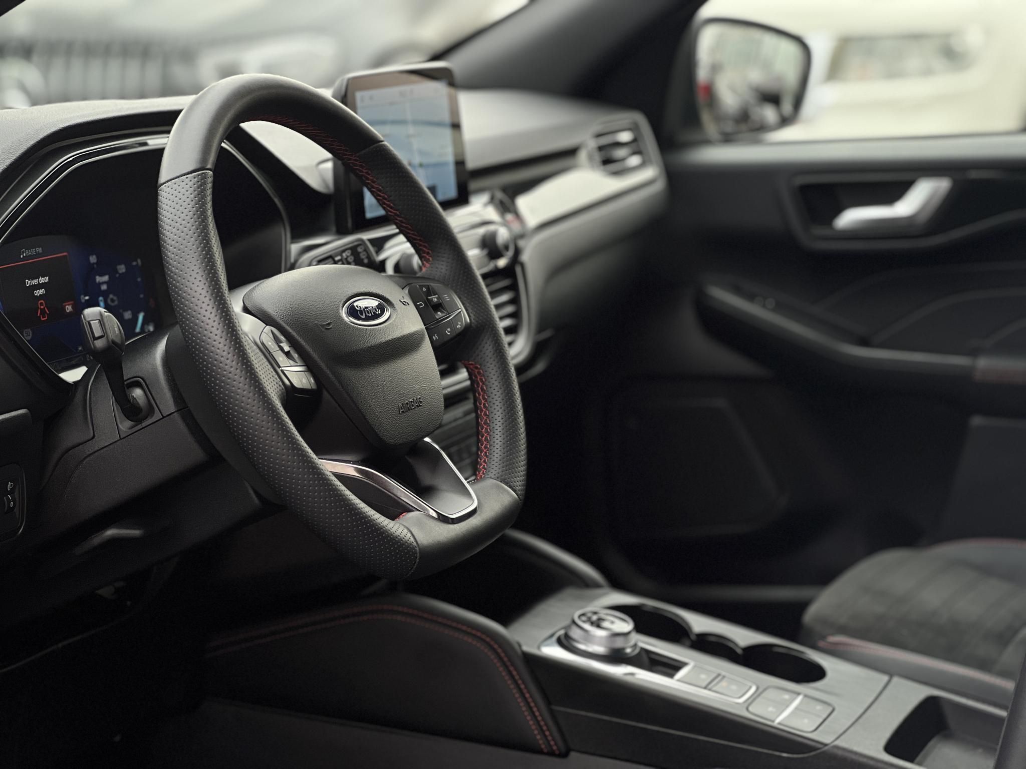 FORD KUGA 2.5 PHEV ST-Line X CVT Bang&Olufsen. Carplay. fűthető kormány- és ülésfűtés