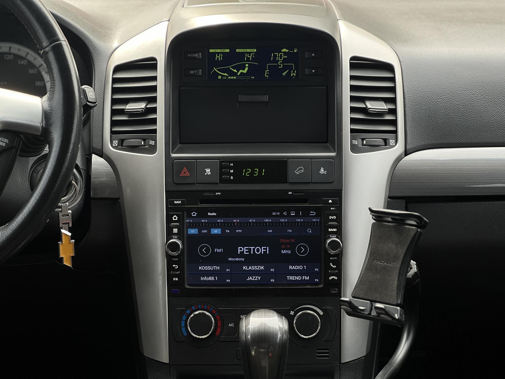 CHEVROLET CAPTIVA 3.2 V6 LT High (Automata) (7 személyes ) Klíma Tempomat Bluetooth Téli/nyári garnitúra!