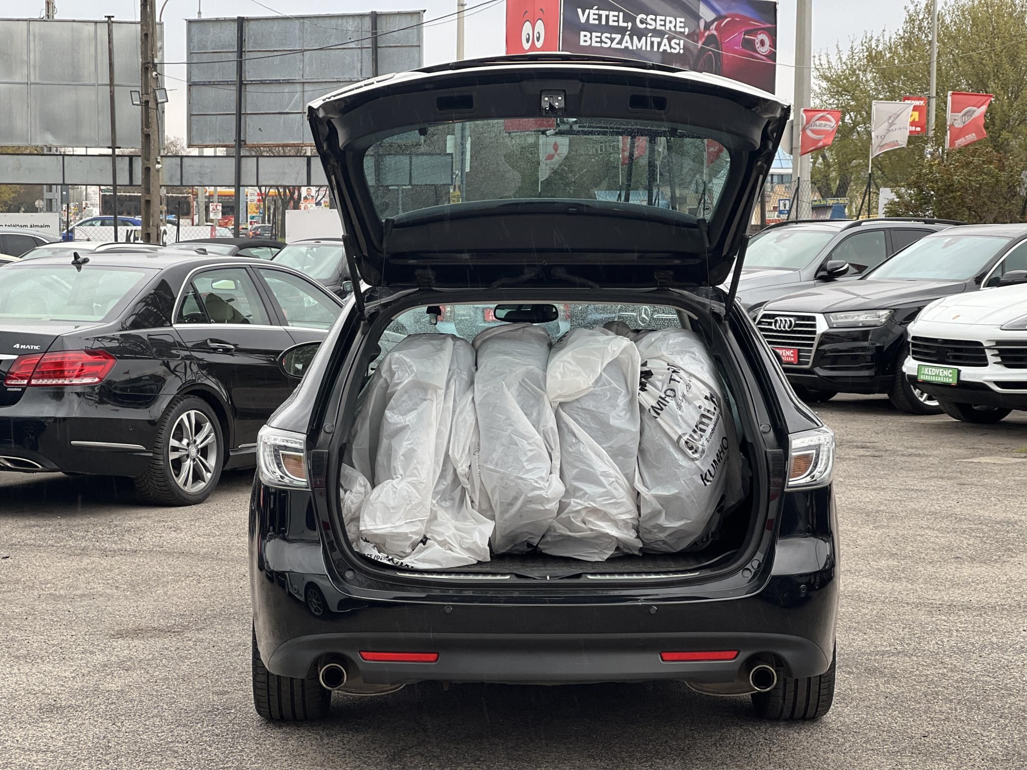 MAZDA 6 Sportkombi 2.5 GTA Xenon Keyless Ülésfűtés Navi BOSE Téli-nyári kerék szett!