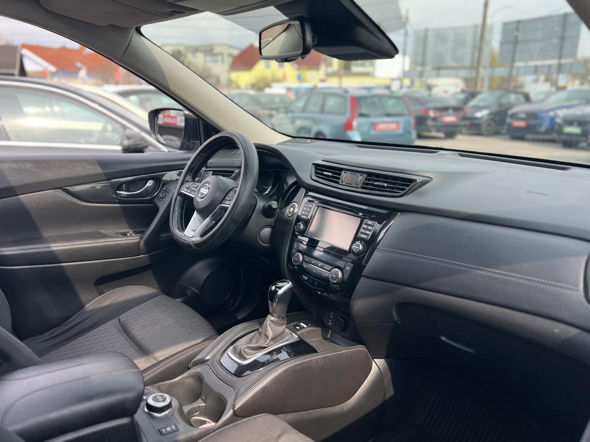 NISSAN X-TRAIL 2.0 dCi Acenta 4x4 Xtronic 155e km. panorámatető. tempomat. sávtartó. ülésfűtés. 360kamera. vonóhorog!