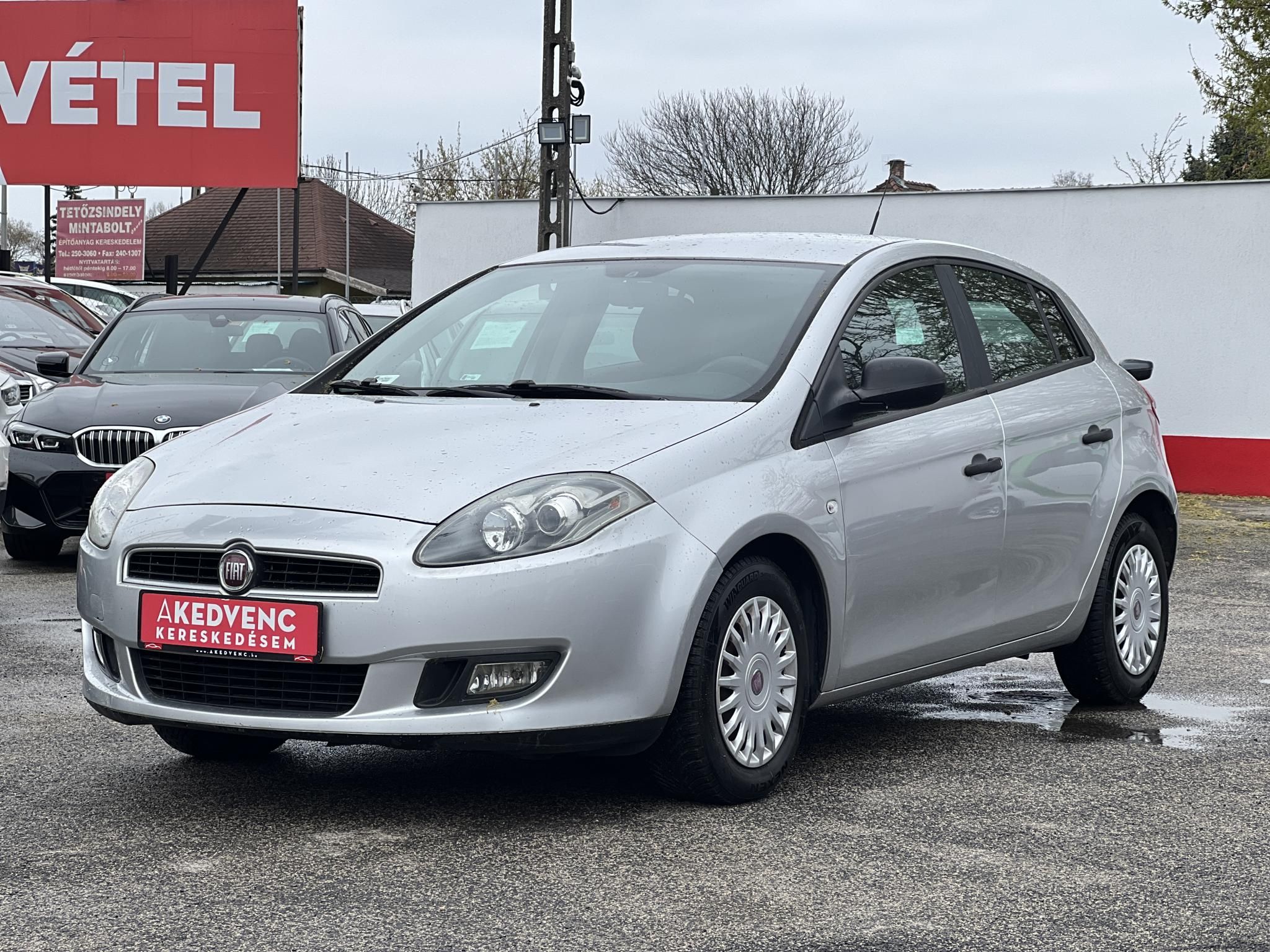 FIAT BRAVO 1.4 16V Active Magyarországon vásárolt. 1. tulajdonostól. végig vezetett szervízkönyv. 87e Km