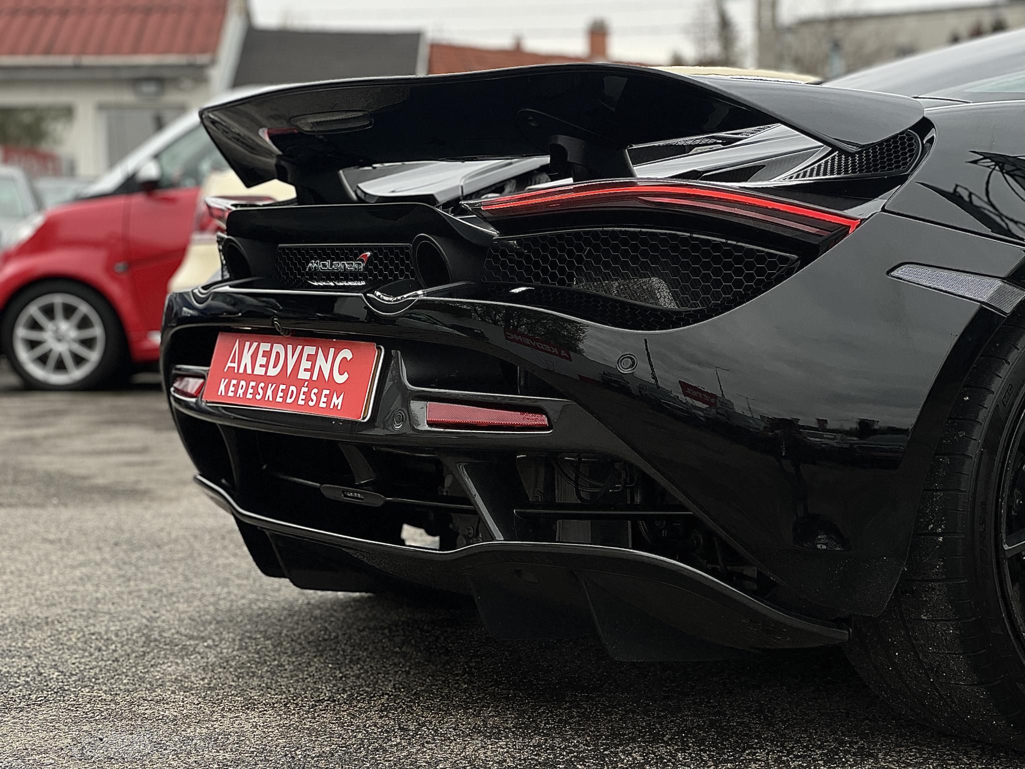 MCLAREN 720S Alcantara belső. carbon pack. Bowers&Wilkins hangrendszer