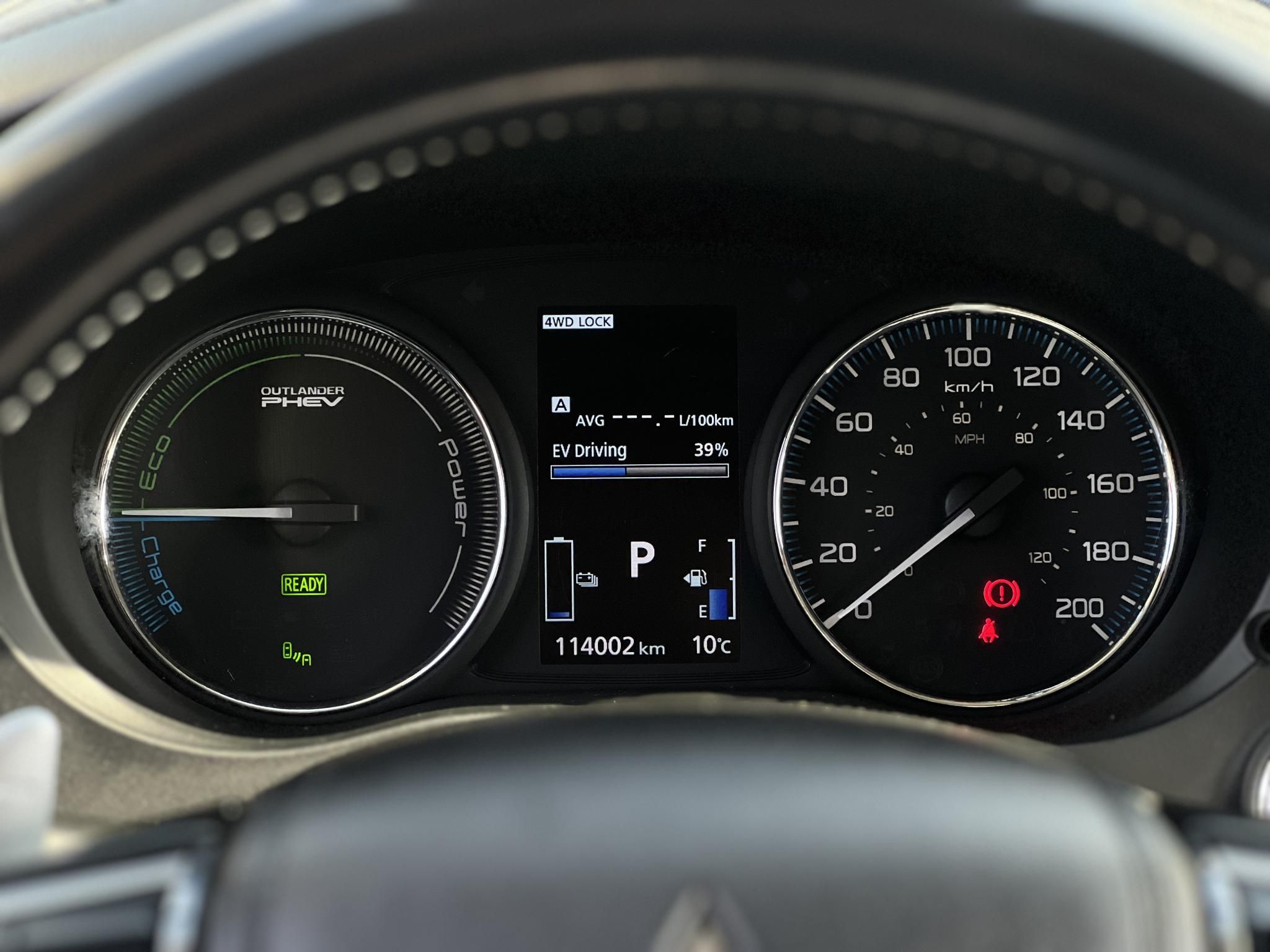 MITSUBISHI OUTLANDER 2.0 PHEV Intense Plus 4WD CVT