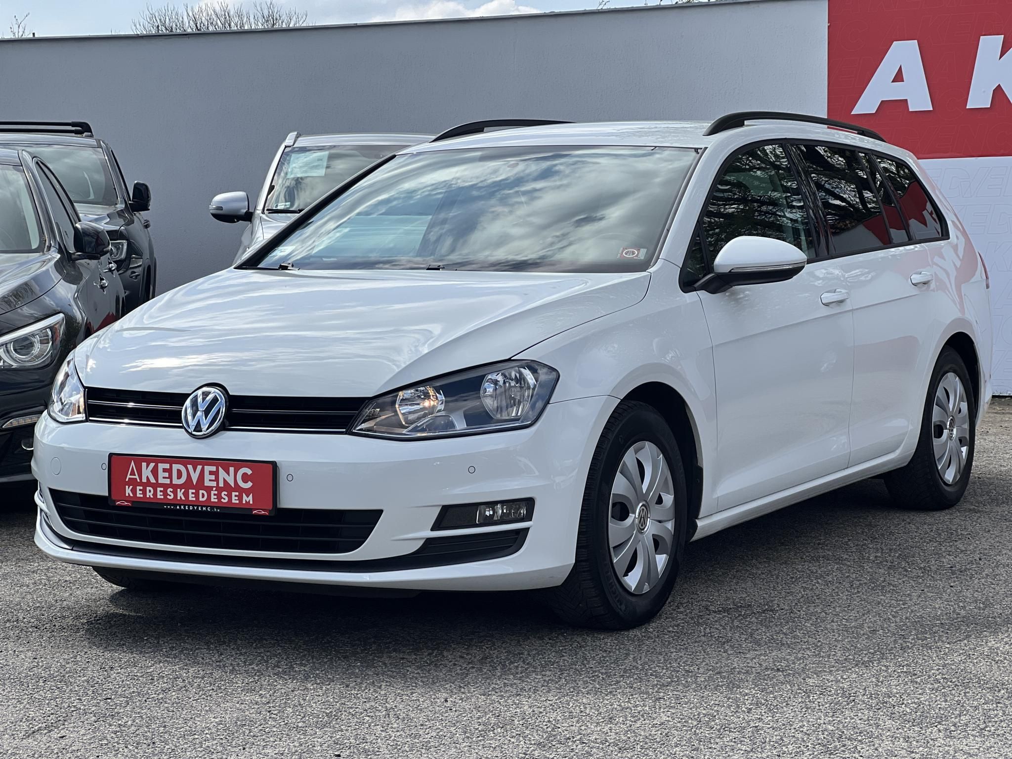 VOLKSWAGEN GOLF VII Variant 1.4 TSi BMT Comfortline Balesetmentes. végig vezetett szervíz. magyarországi 1. tulajtól