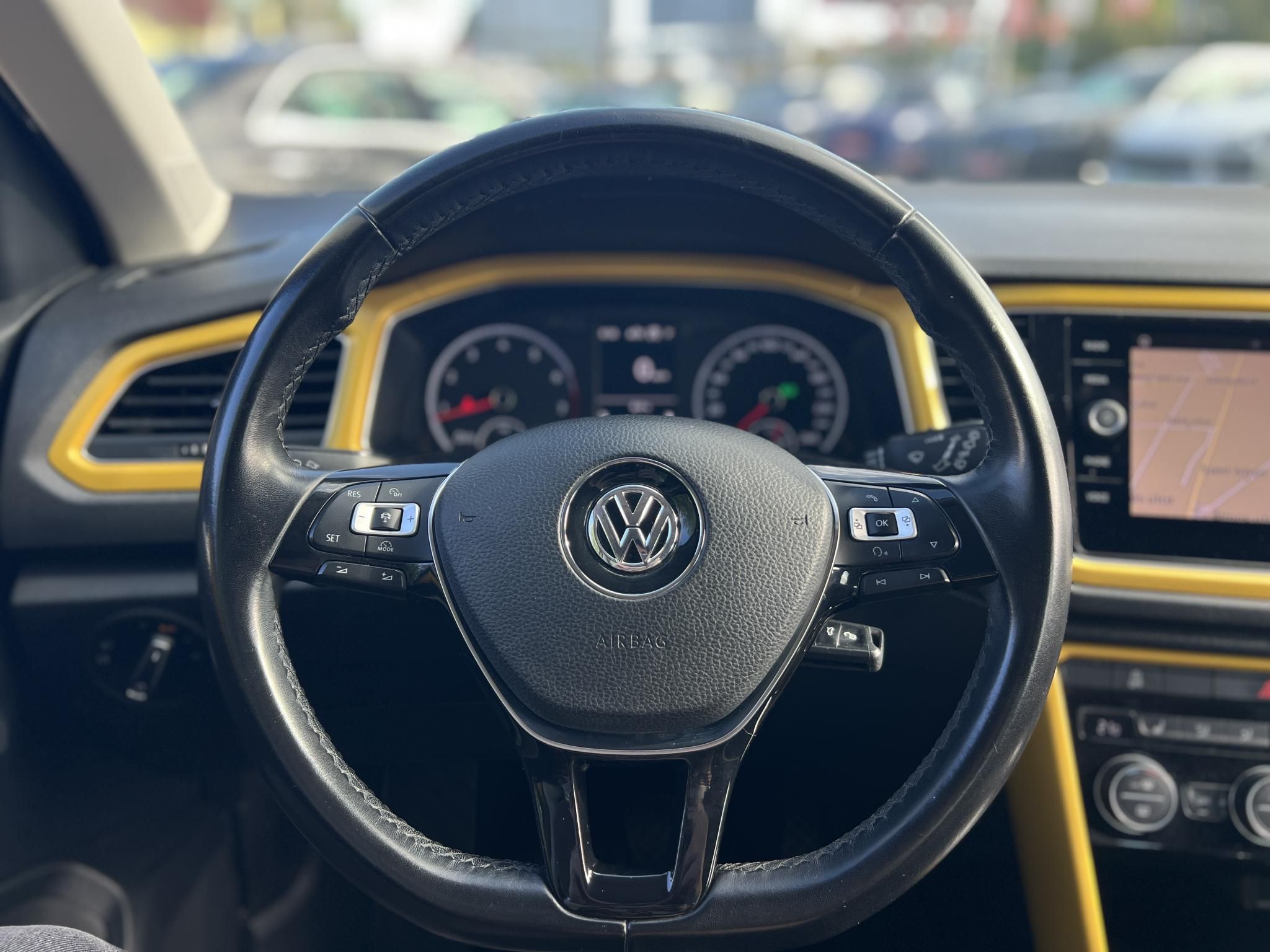 VOLKSWAGEN T-ROC 1.5 TSI ACT Style DSG 140e km. M.-o.i. távolságtartó. sávtartó. navigáció. ülésfűtés. CARPLAY!