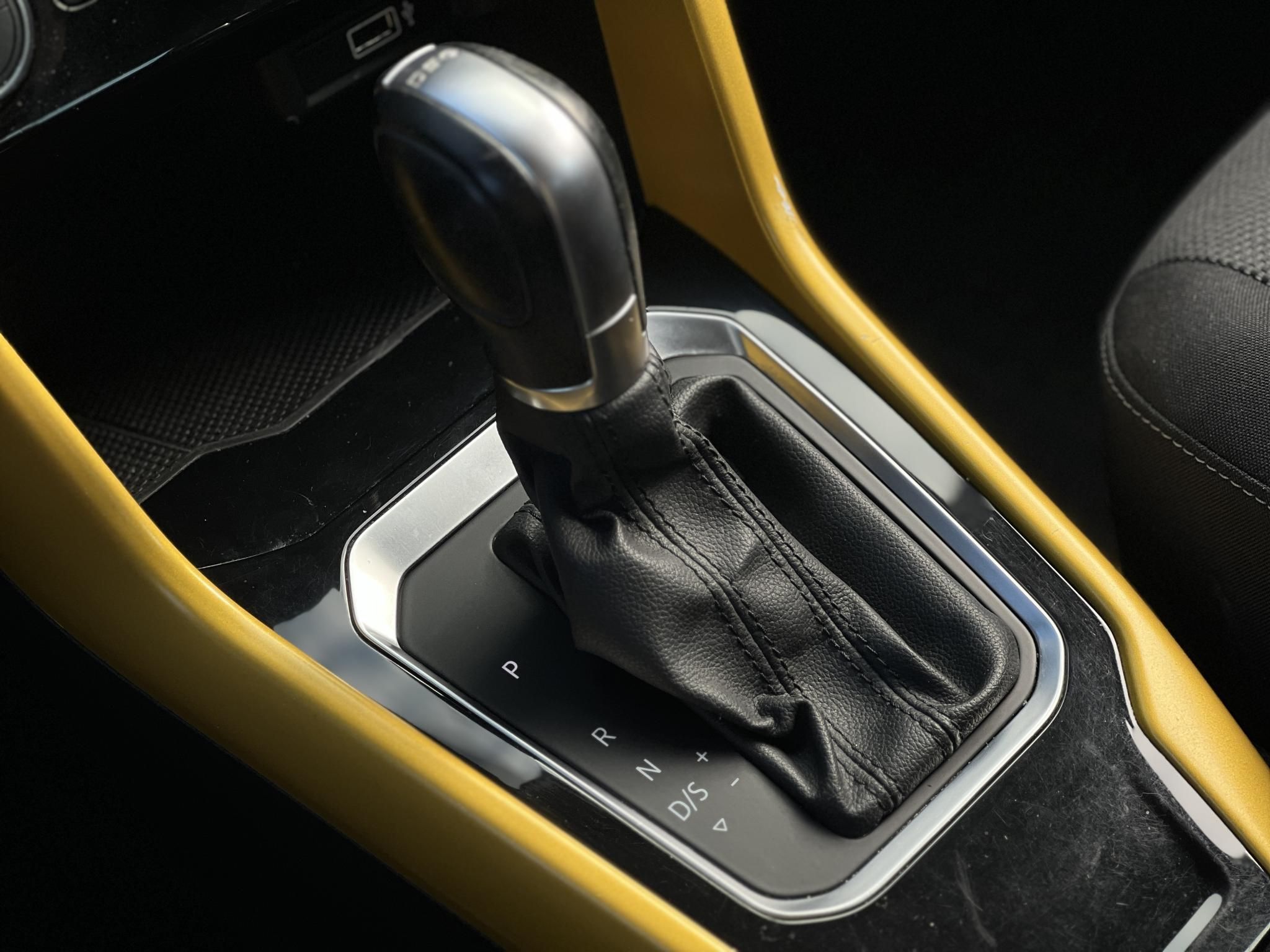 VOLKSWAGEN T-ROC 1.5 TSI ACT Style DSG 140e km. M.-o.i. távolságtartó. sávtartó. navigáció. ülésfűtés. CARPLAY!