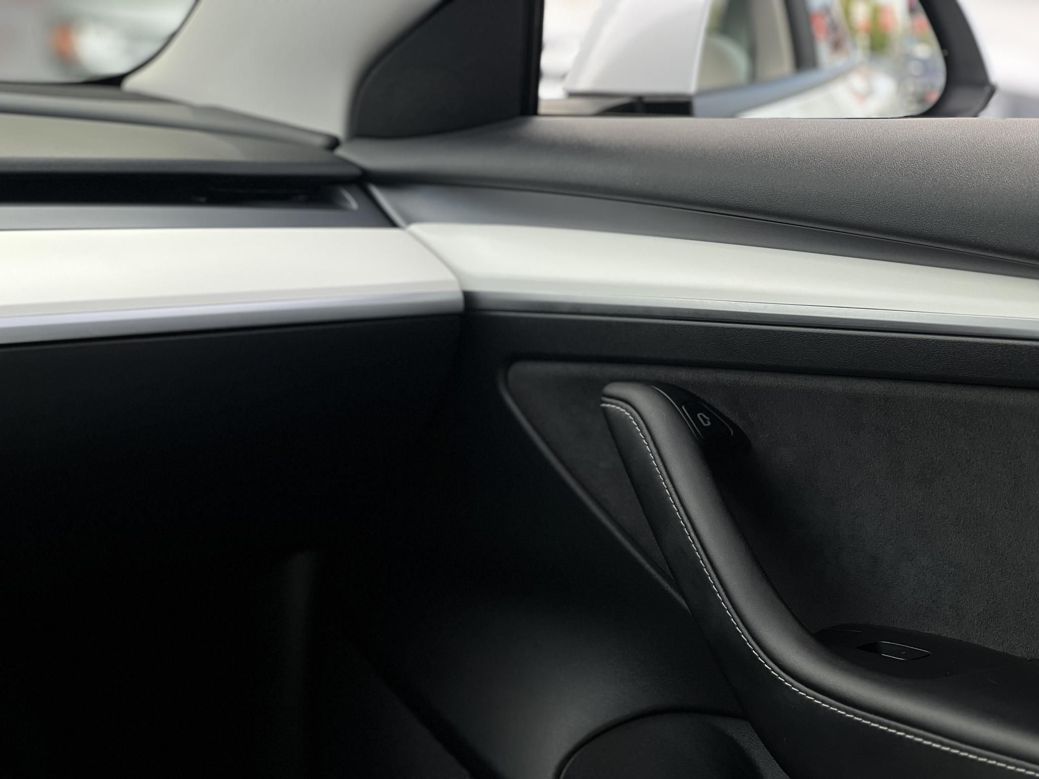 TESLA MODEL 3 Long Range AWD (Automata) 63e km. sérülésmentes. mátrix LED. hőszivattyú. premium hifi. FEHÉR BELSŐ!