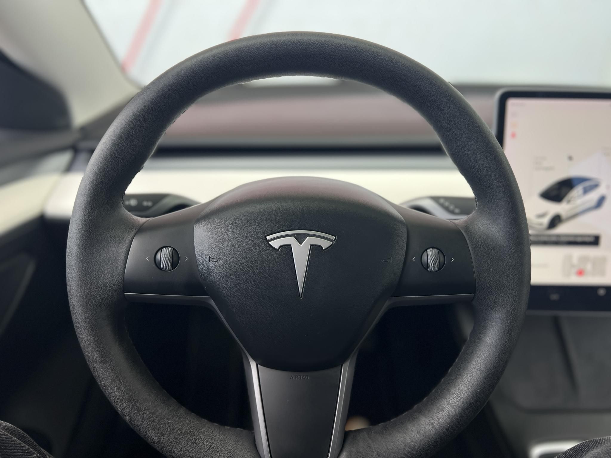 TESLA MODEL 3 Long Range AWD (Automata) 63e km. sérülésmentes. mátrix LED. hőszivattyú. premium hifi. FEHÉR BELSŐ!