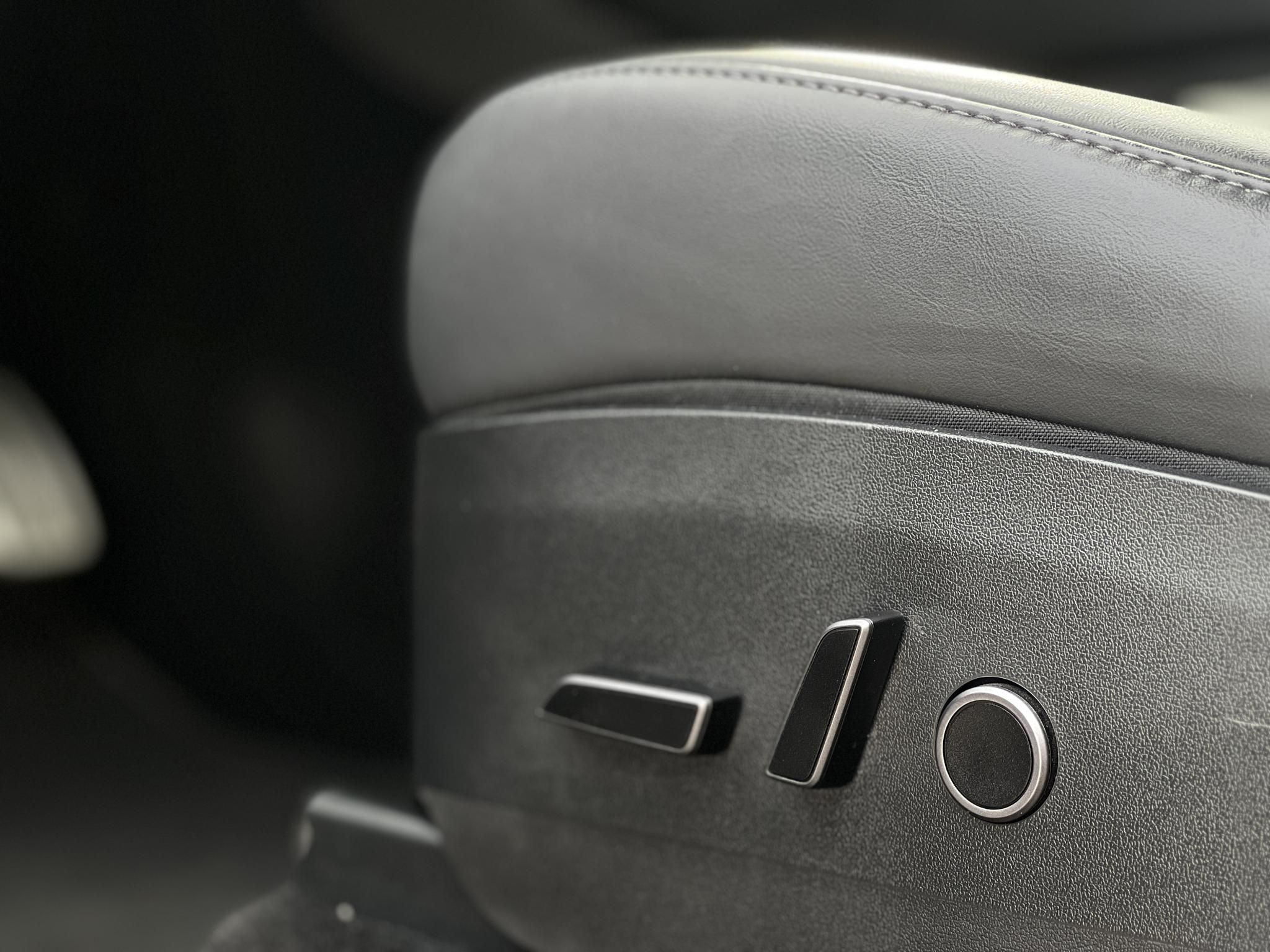 TESLA MODEL Y Performance AWD (Automata)